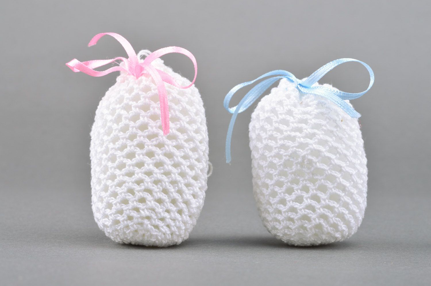 Set of handmade crochet Easter egg covers of white color with bows 2 items photo 2