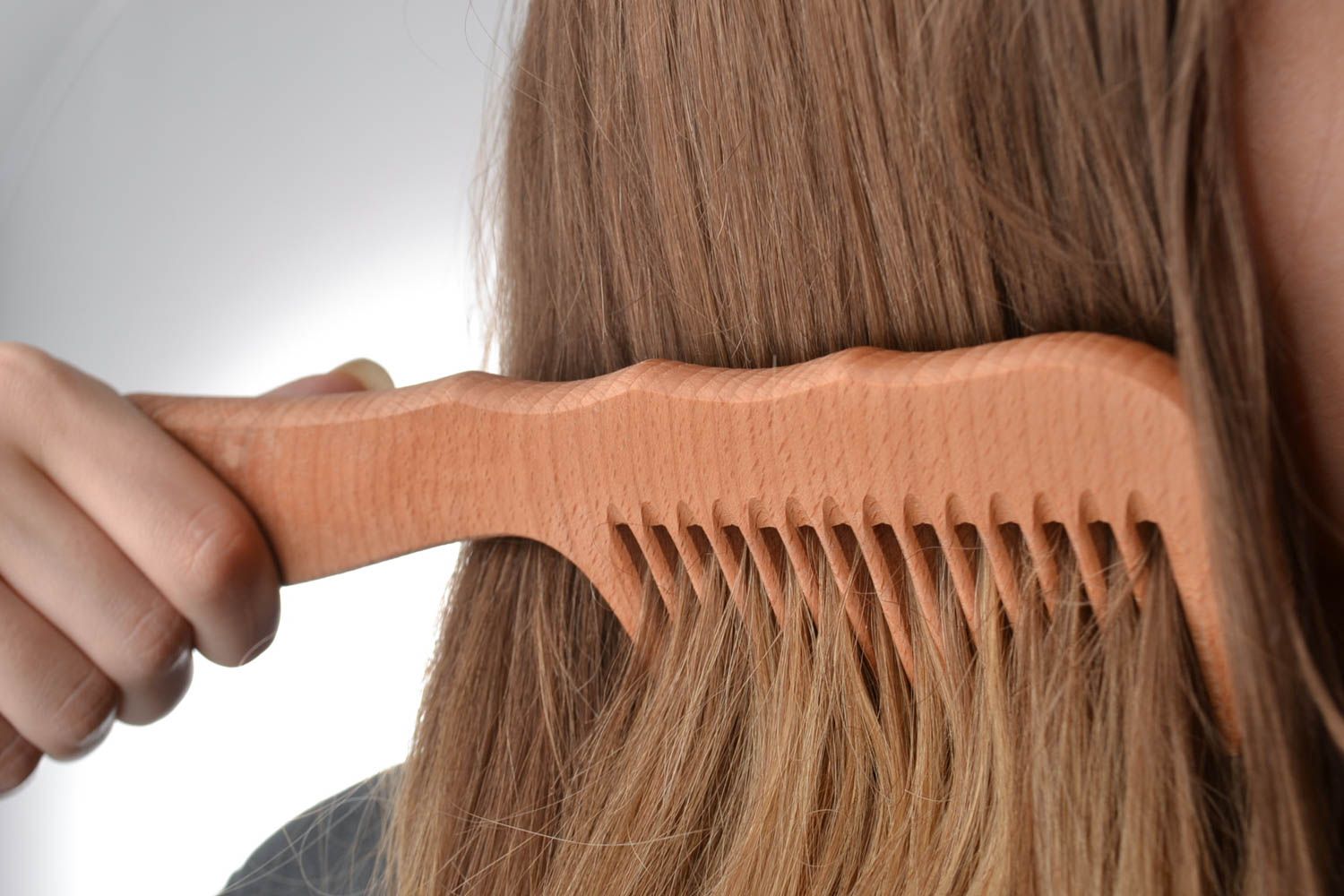 Wooden handmade one-row hair comb made of natural wood covenient accessory photo 1