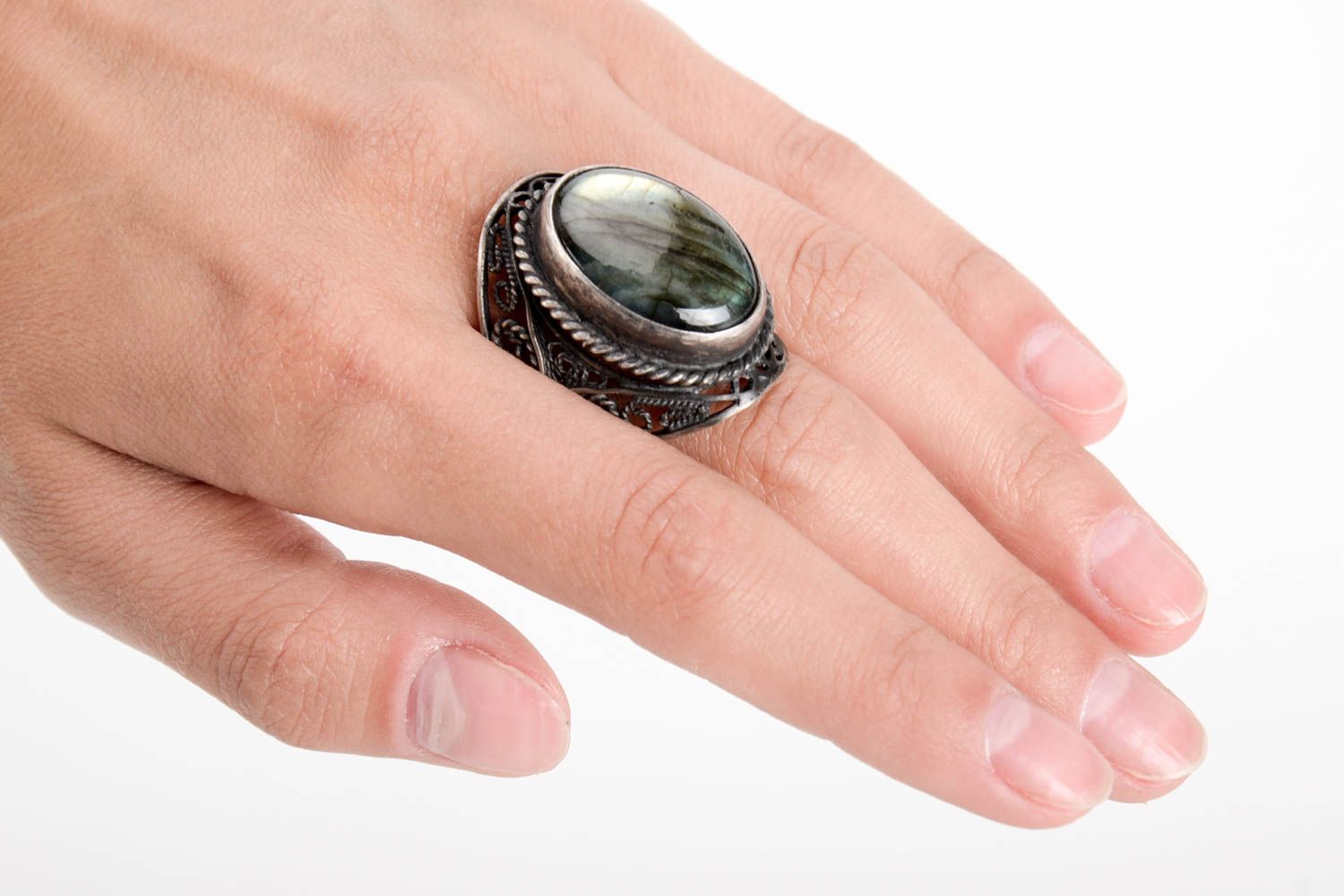 Женское кольцо ручной работы серебряное кольцо с камнем серебряное украшение фото 1