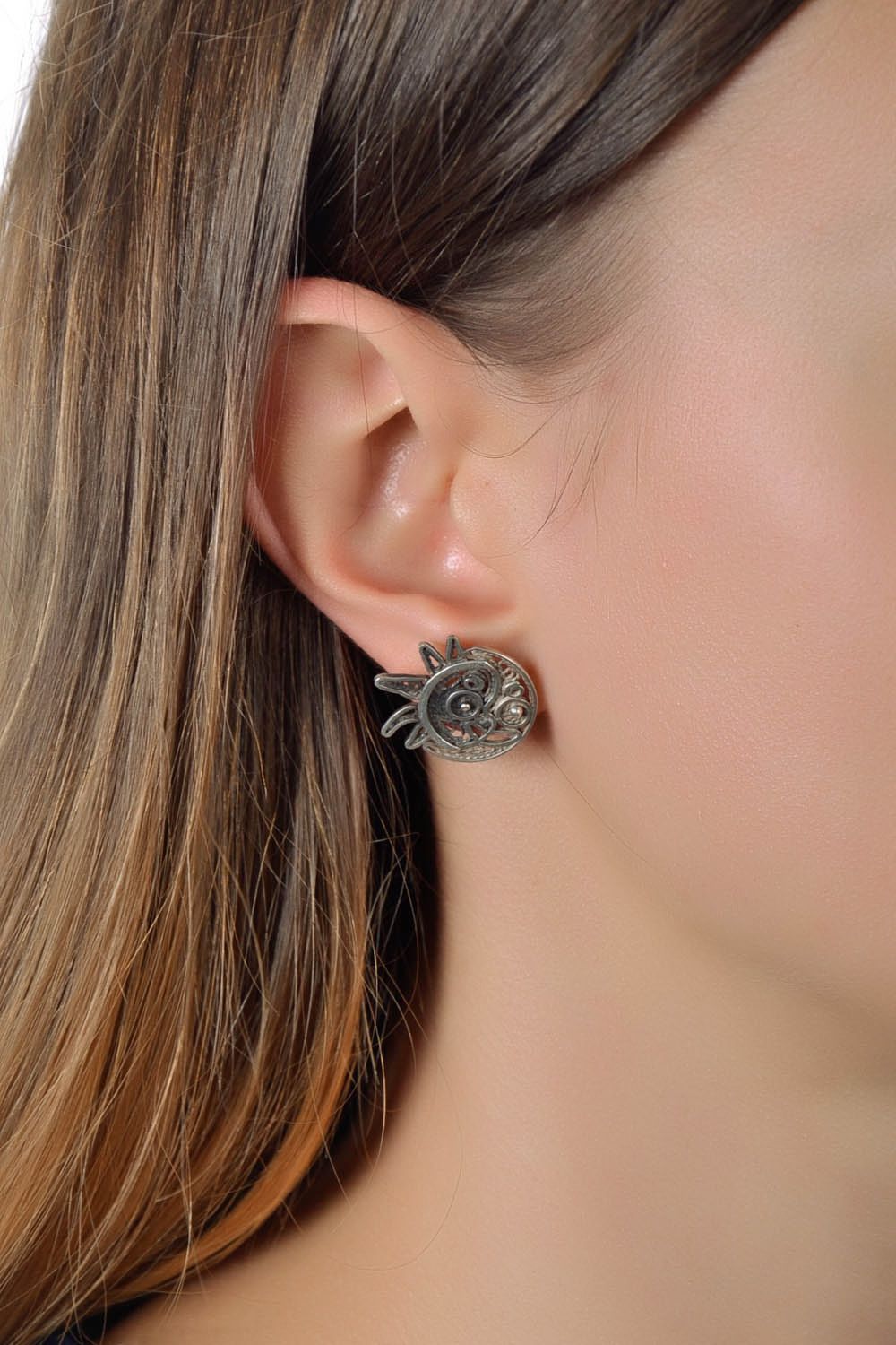 Boucles d'oreilles puces en argent Croissant de lune photo 5