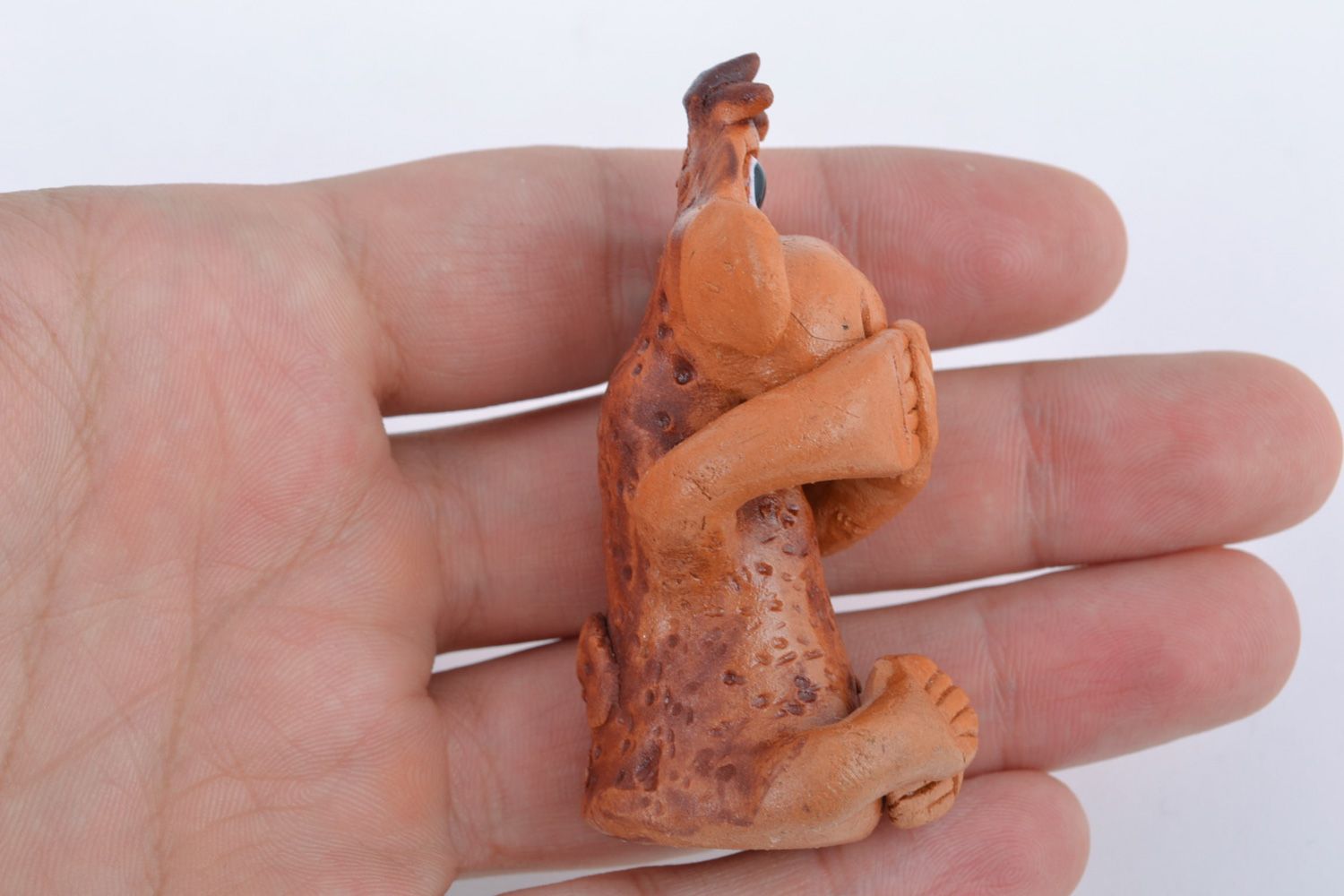 Petite figurine décorative Singe originale brune en argile faite à la main photo 2