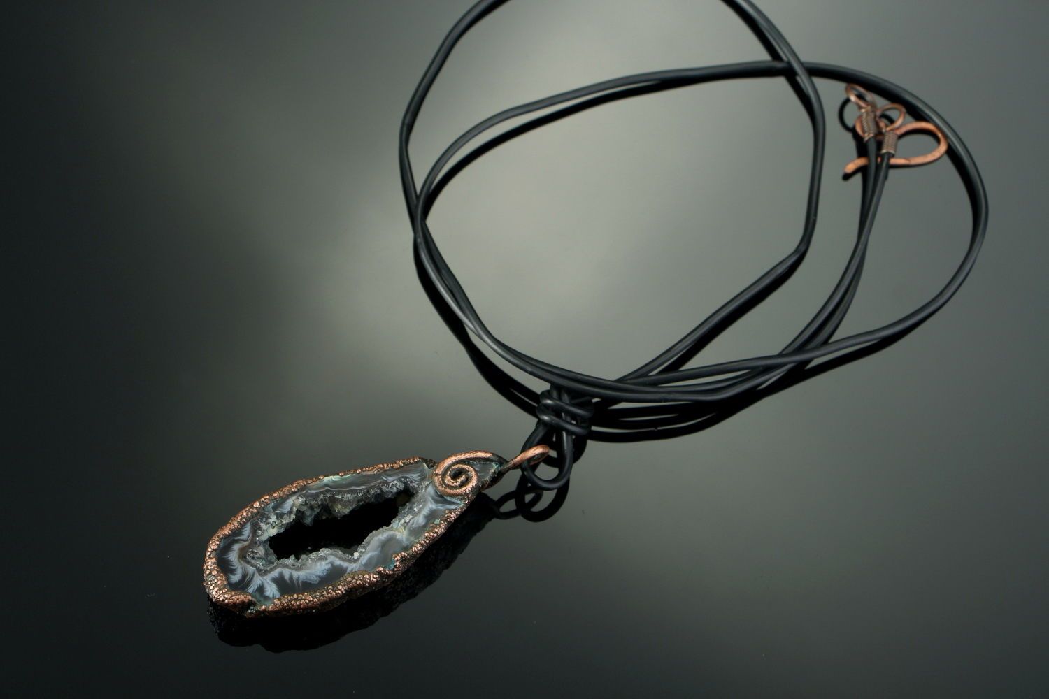 Copper Pendant with agate photo 2