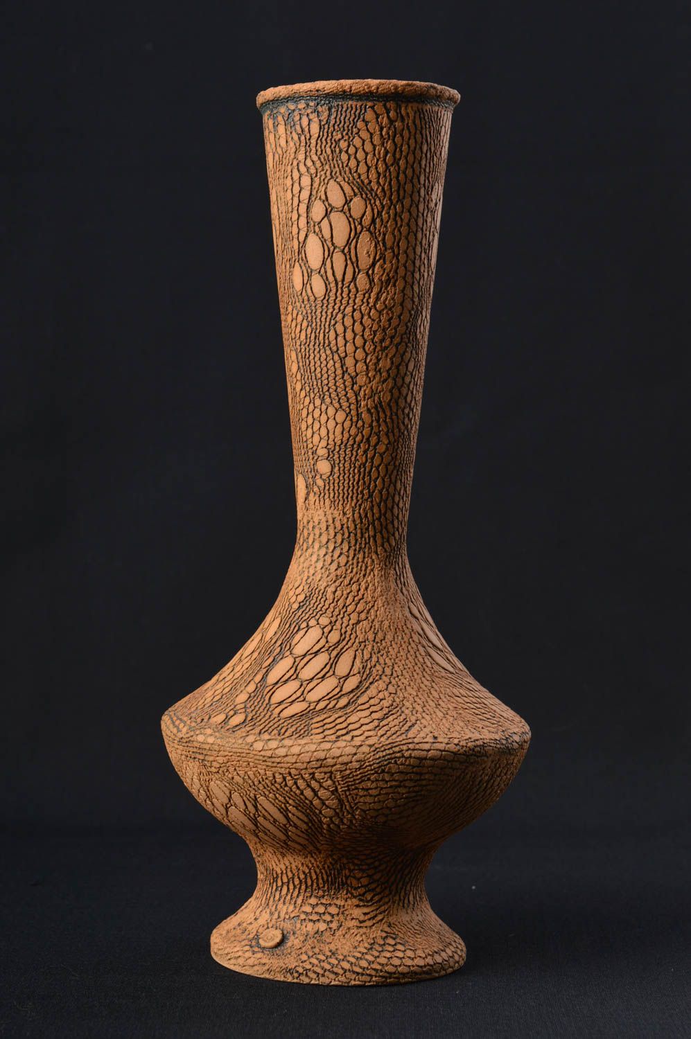 Handmade clay flower vase with an ornament for table décor 10, 1 lb photo 1