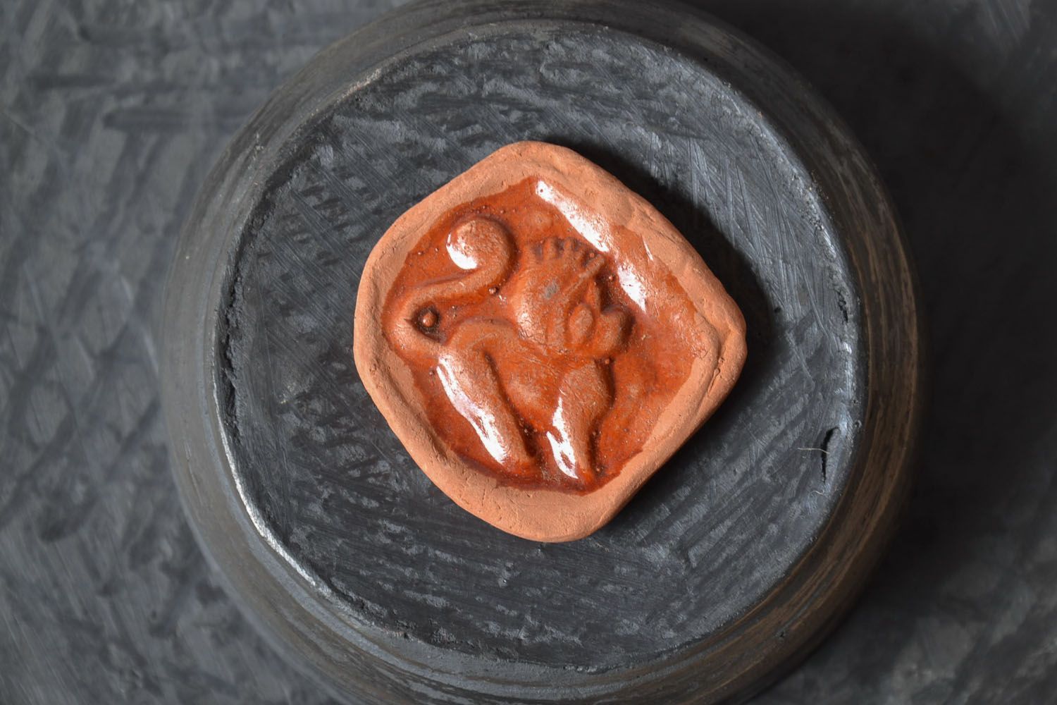 Calamita da frigorifero fatta a mano in ceramica souvenir magnete da frigo foto 1