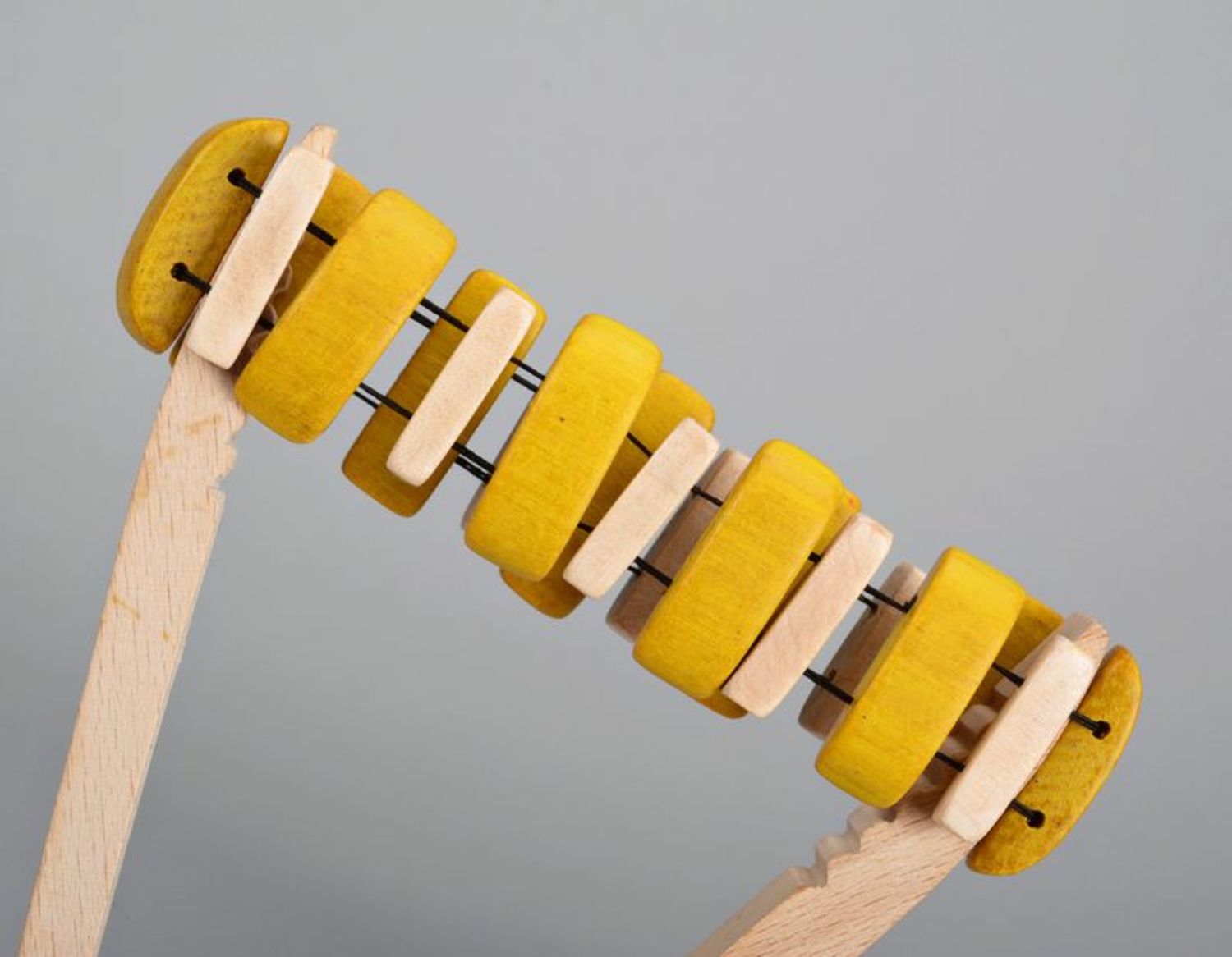 Bracciale di legno fatto a mano braccialetto chiaro braccialetto da polso
 foto 5