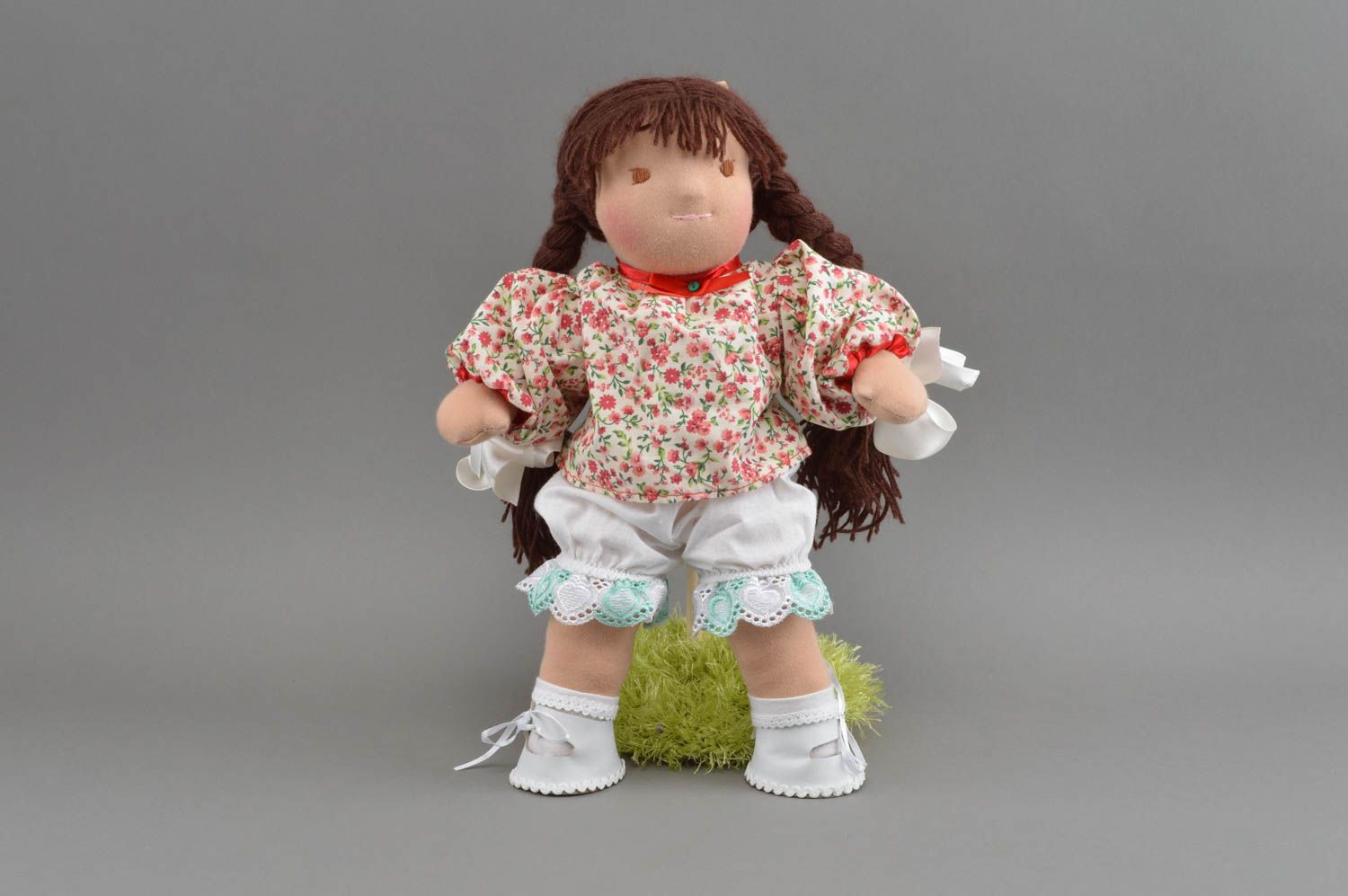 Vêtement de poupée fait main chemisier en coton motif floral boutons pression photo 1