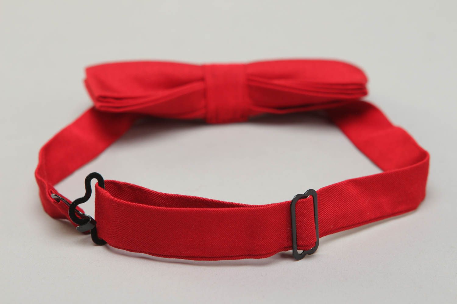 Ярко-красный галстук-бабочка из ткани универсальный фото 3