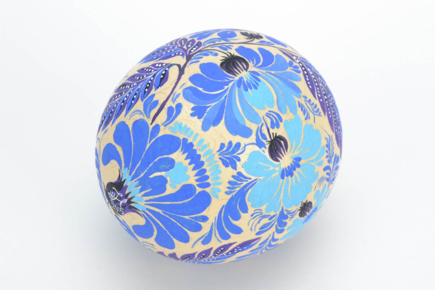 Huevo de Pascua de avestruz artesanal con pintura de Petrykivka azul bonito foto 2