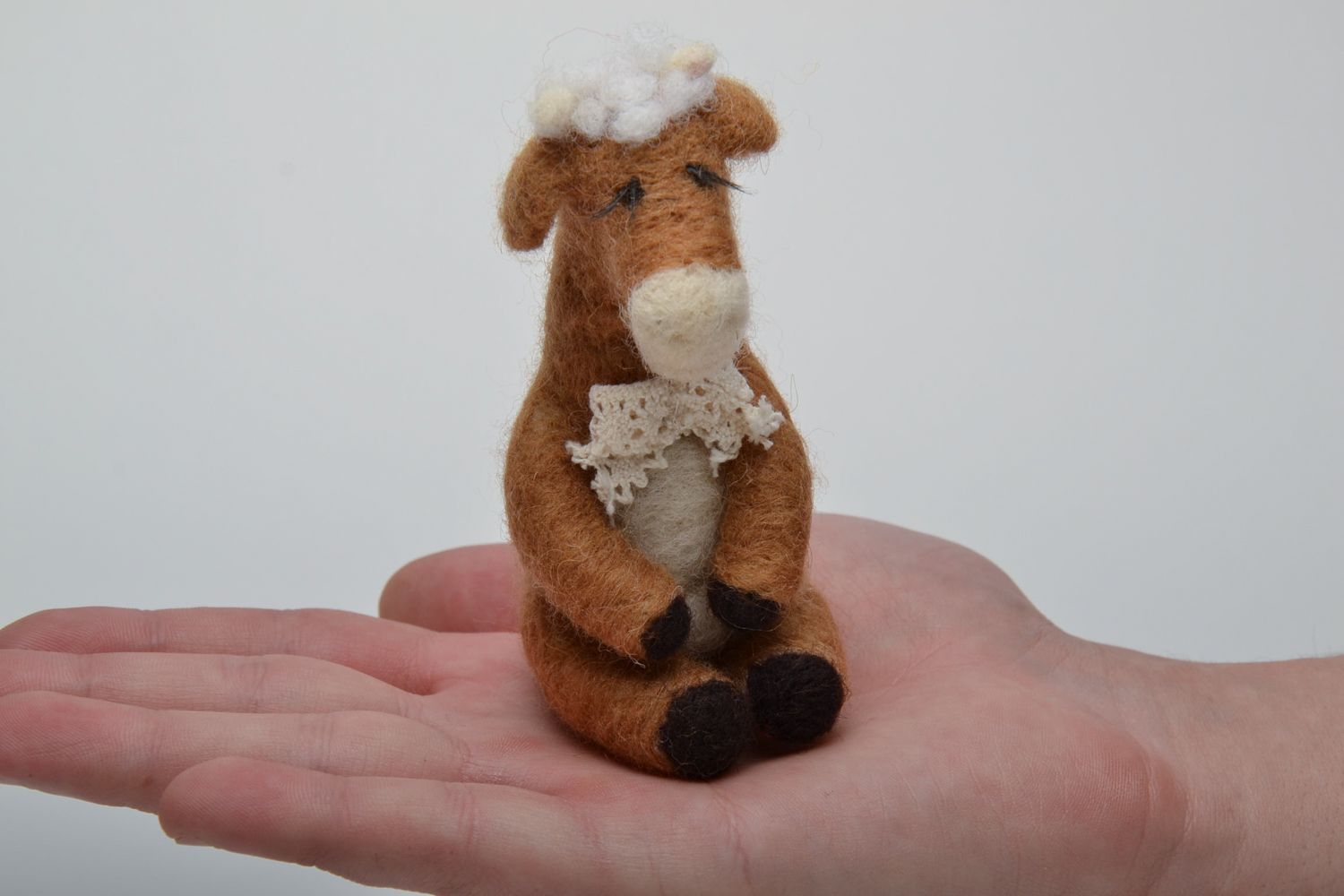 Jouet en laine Vache miniature décorative photo 5
