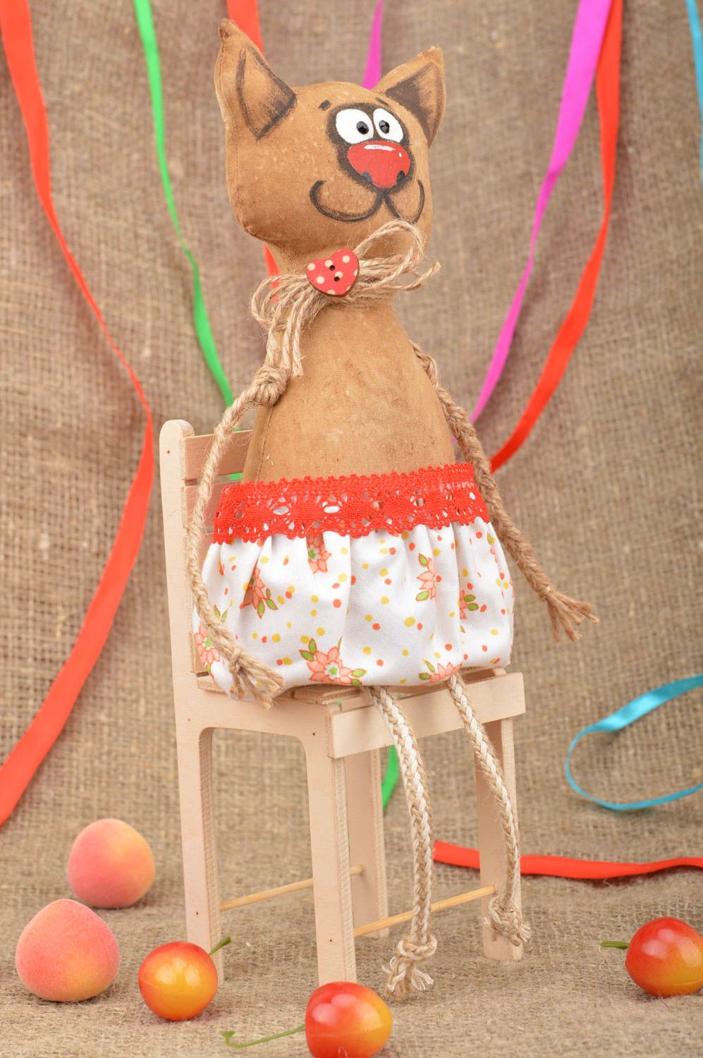 Интерьерная игрушка Кот из хлопка коричневый текстильный декор ручной работы фото 1
