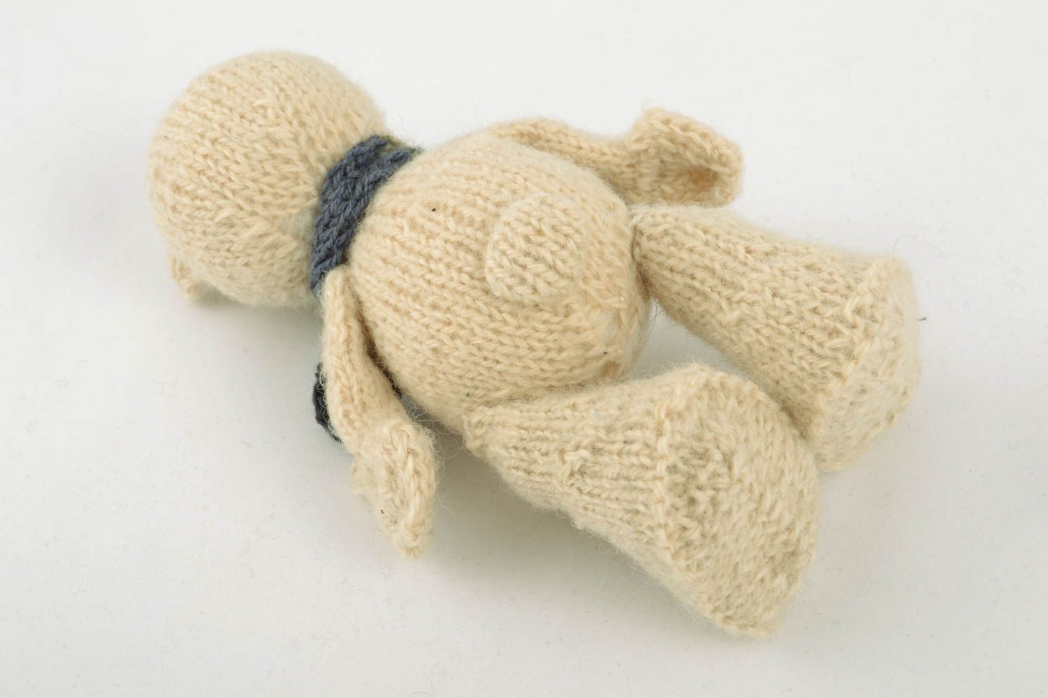 Giocattolo a maglia fatto a mano pupazzo morbido orsetto bianco da bambini
 foto 4