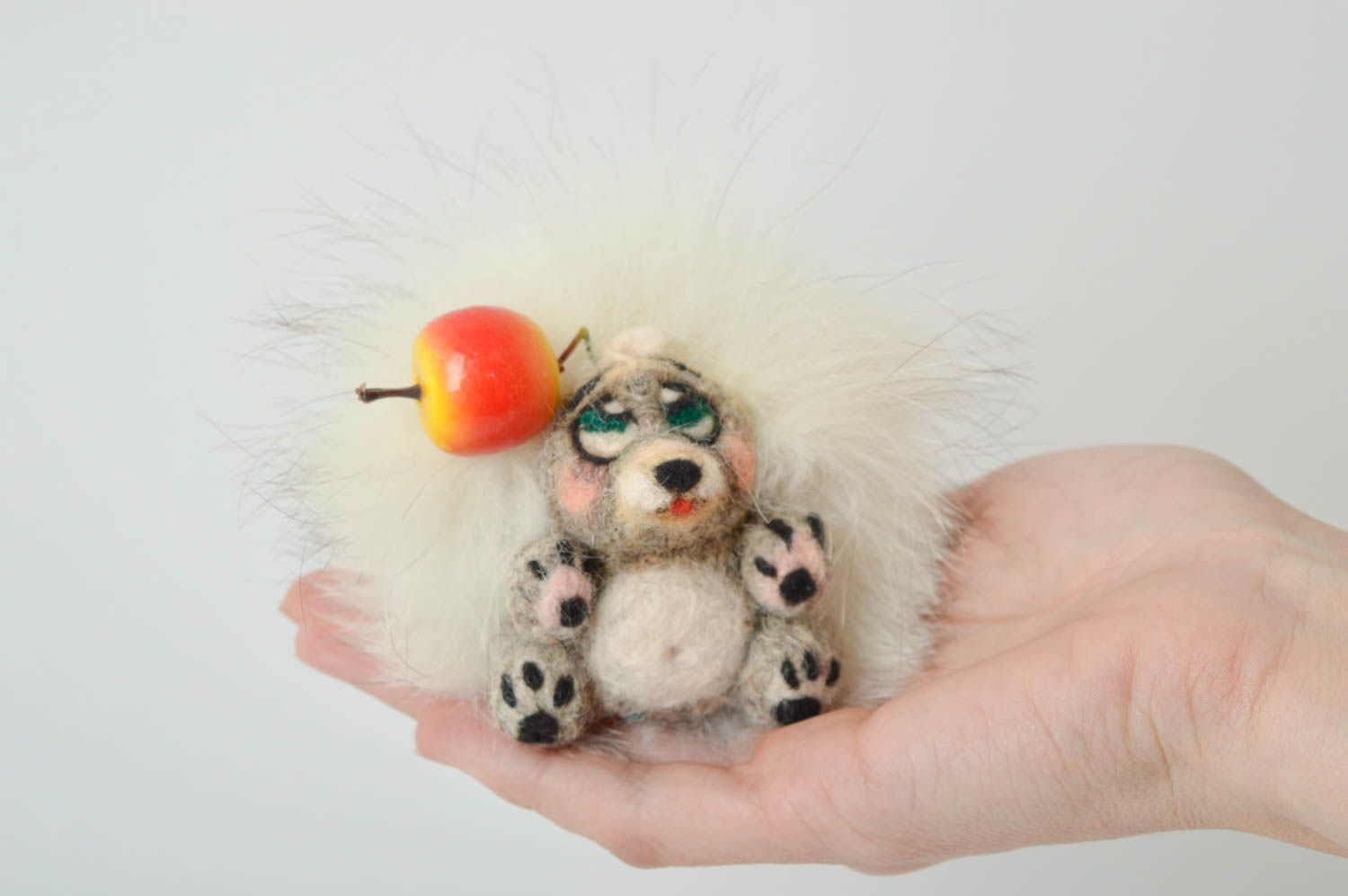 Handmade Kuscheltier Igel natürliches Spielzeug aus Wolle Deko Idee Haus foto 5