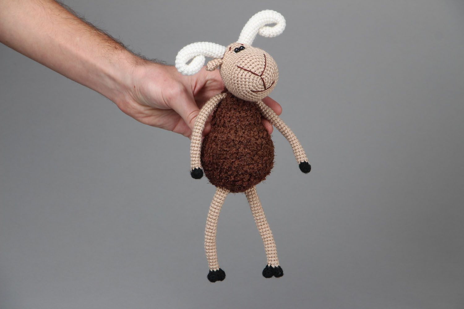 Jouet décoratif crocheté artisanal Mouton photo 4