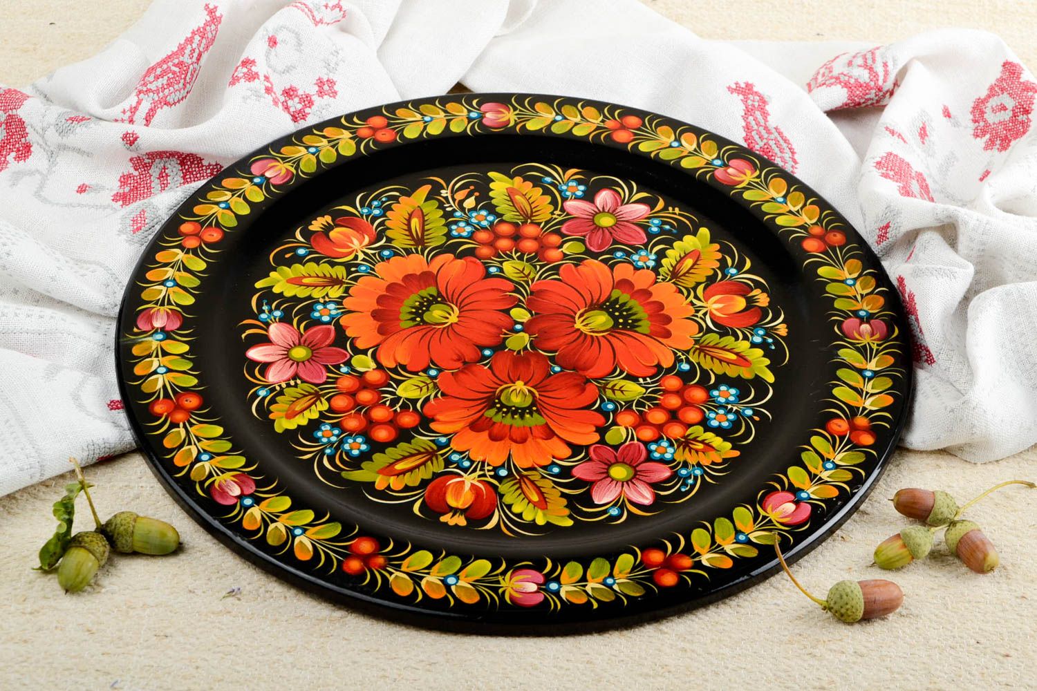 Assiette décorative fait main Vaisselle déco Déco ethnique peinte à fleurs photo 1