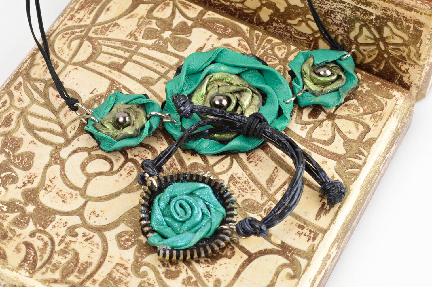 Handmade Leder Schmuck Leder Armband Schmuck Set grüne Blumen elegnat foto 1