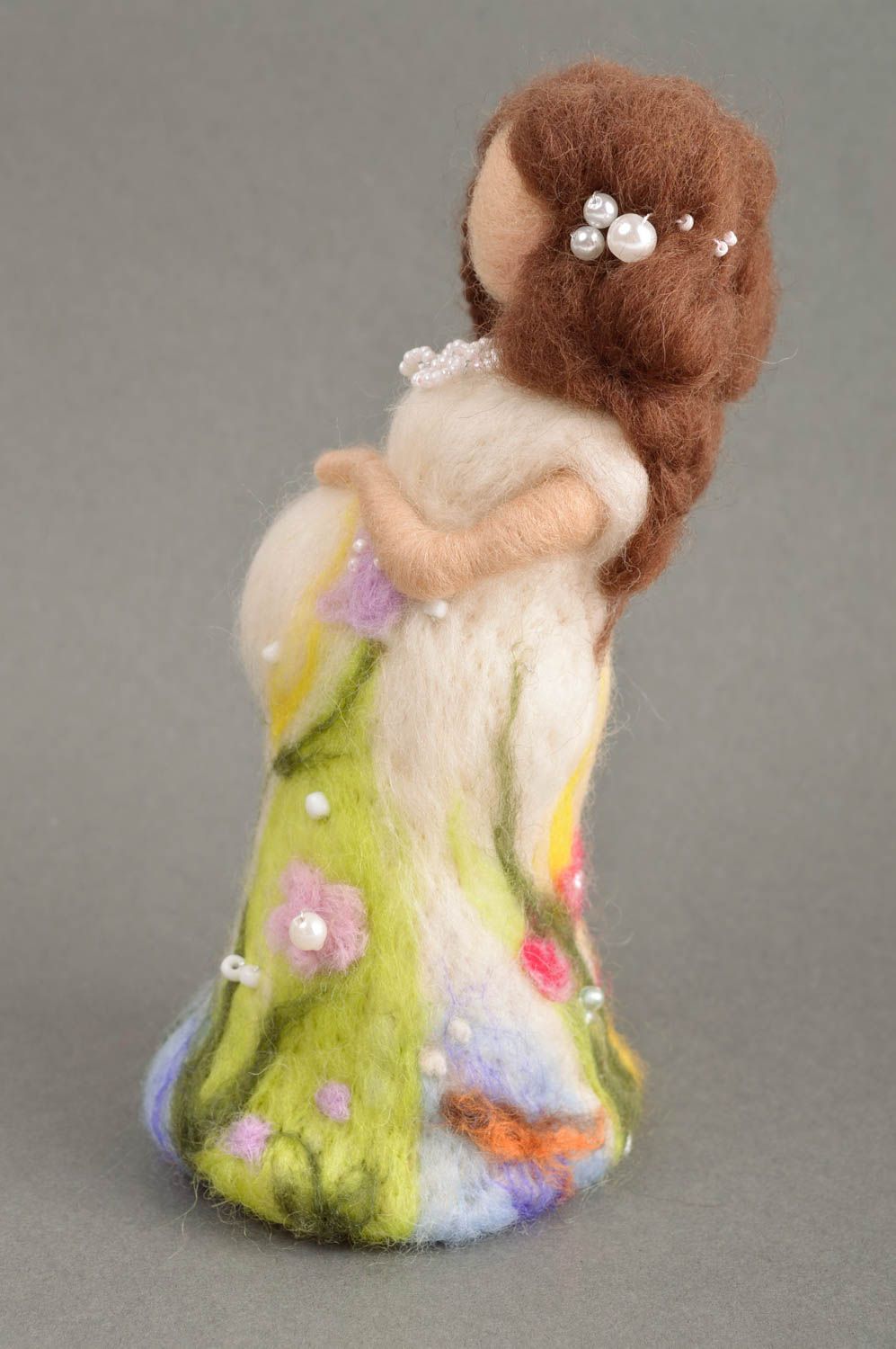 Декоративная кукла ручной работы игрушка из шерсти валяная игрушка беременная фото 4