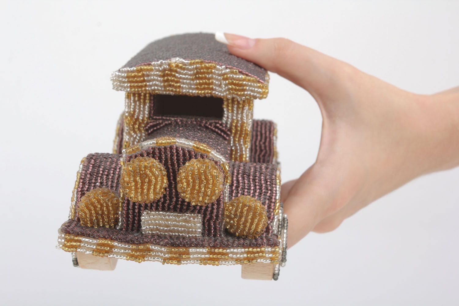 Macchina fatta a mano giocattolo di legno materiale ecologico con perline foto 5