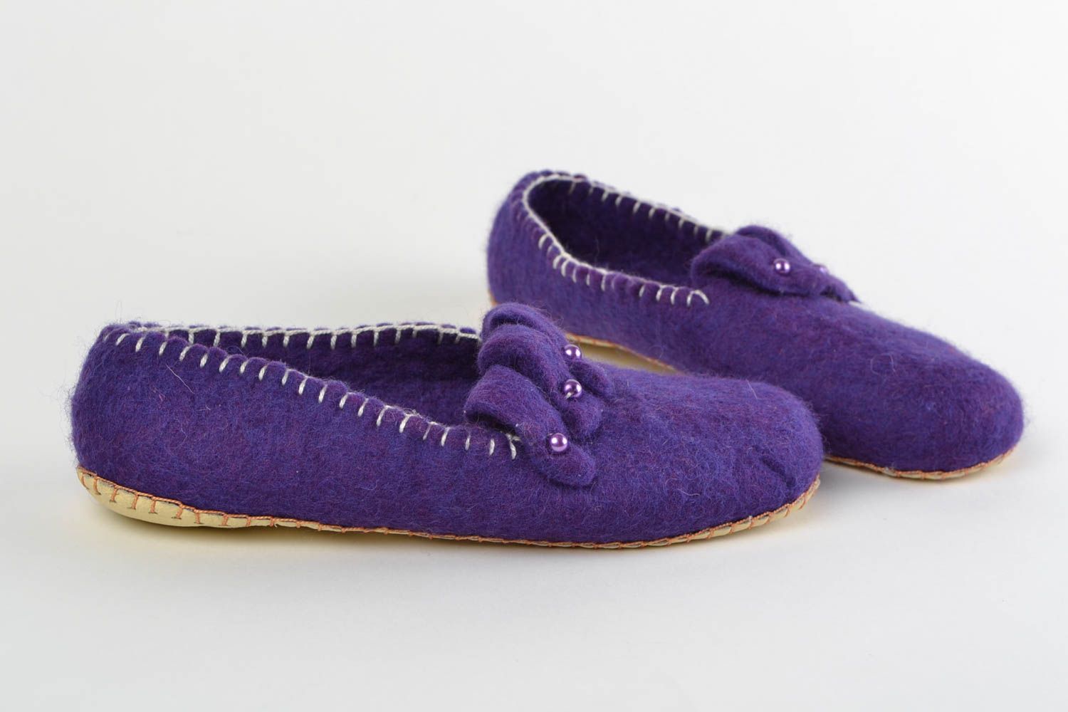 Purple stylish handmade decorative slippers for home made of natural wool photo 3