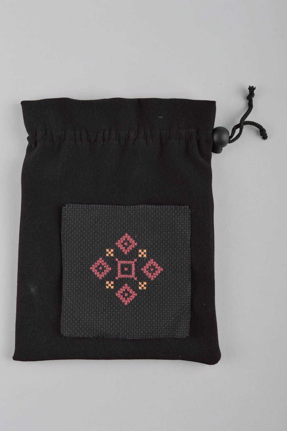 Женский кошелек мешочек для монет ручной работы черный кошелек из ткани вышитый фото 2