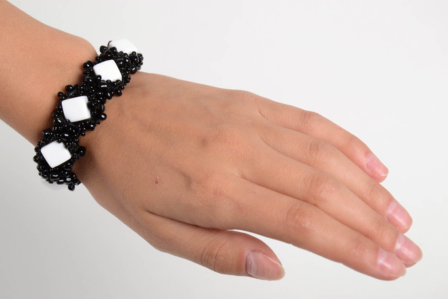 Handmade unusual elegant bracelet black and white bracelet beaded accessory photo 2