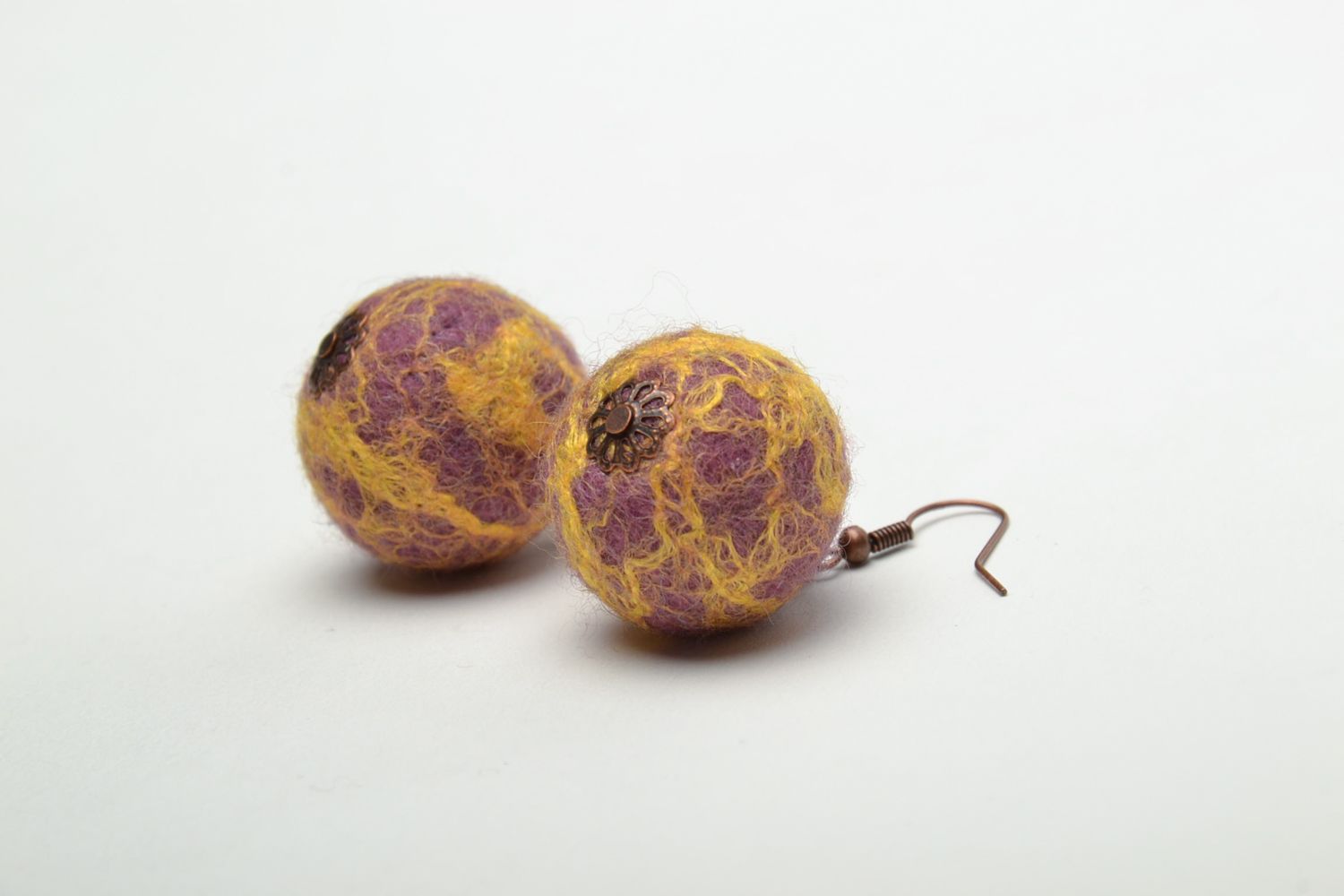 Round felted wool earrings photo 4