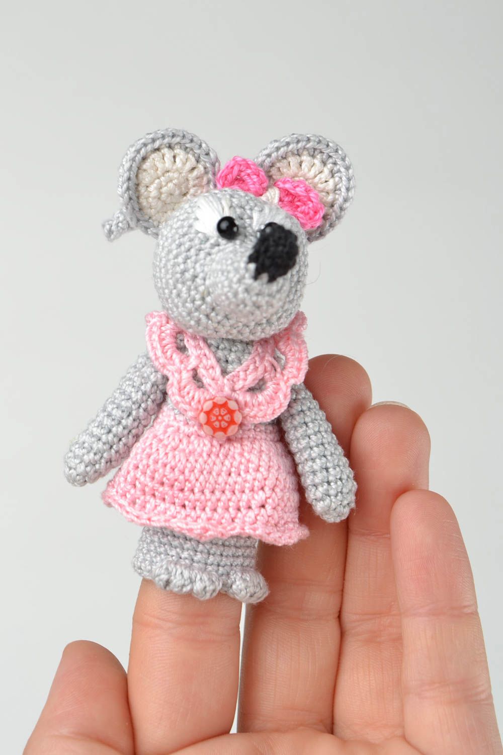 Marionnette doigt tricot Jouet fait main souris coton au crochet Cadeau enfant photo 2