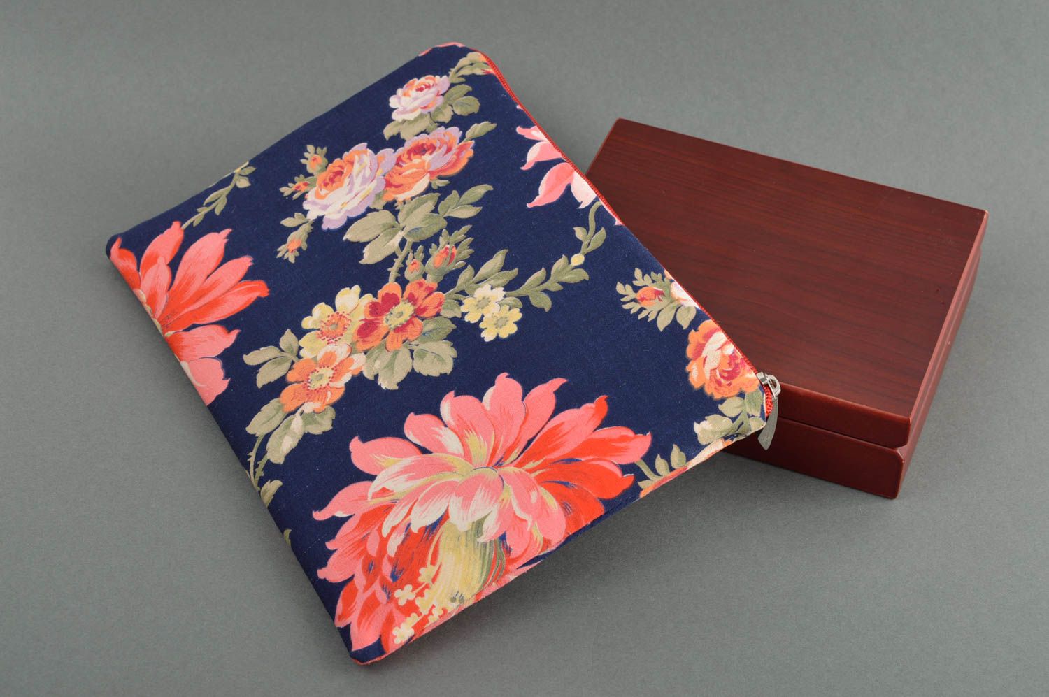 Сумка ручной работы сумочка клатч женская сумка из ткани с цветочным принтом фото 1