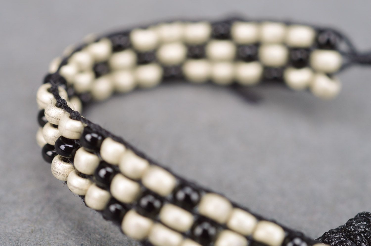 Handmade plain thin beaded bracelet on ties with black and white pattern photo 4