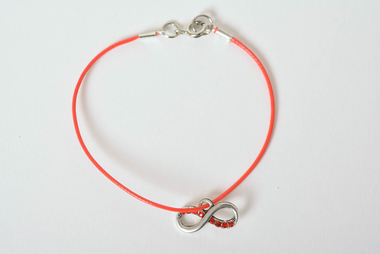 Bracelet textile Bijou fait main en lacet ciré rouge Accessoire femme Infini photo 5