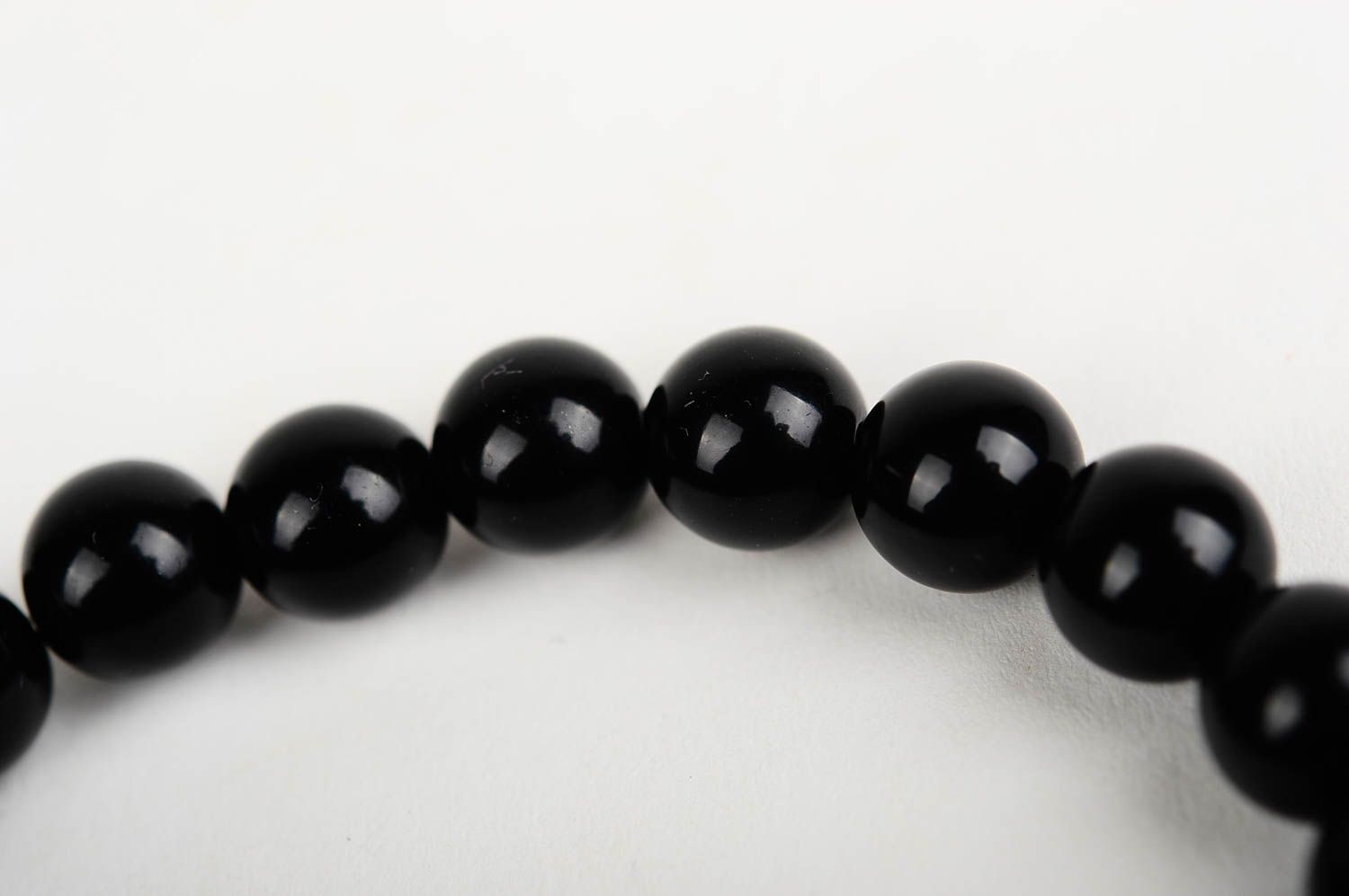 Bracelet design Bijou fait main en perles fantaisie Accessoire femme noir photo 5