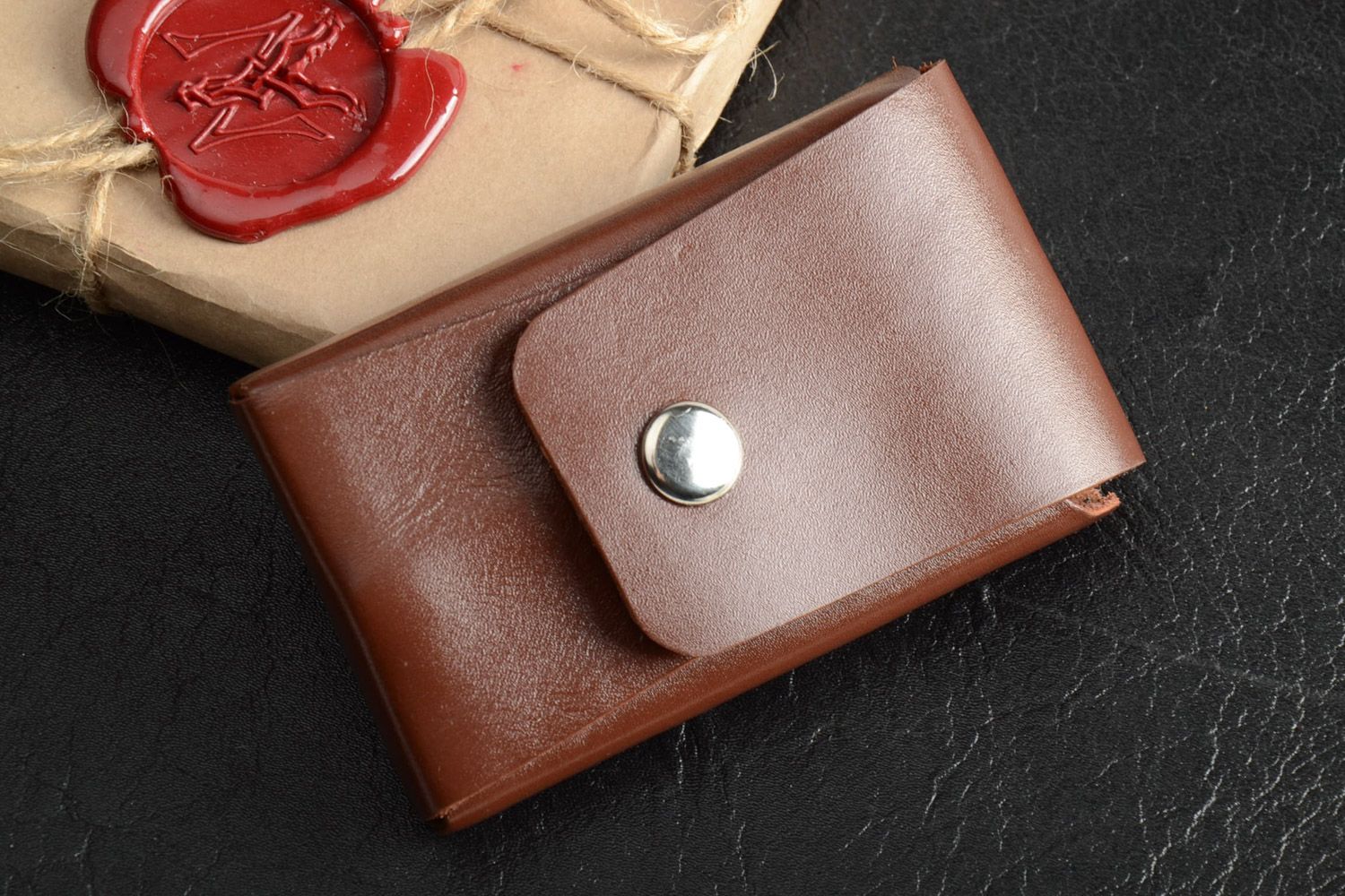 Handmade stylish genuine leather business cards holder of brown color for men photo 1