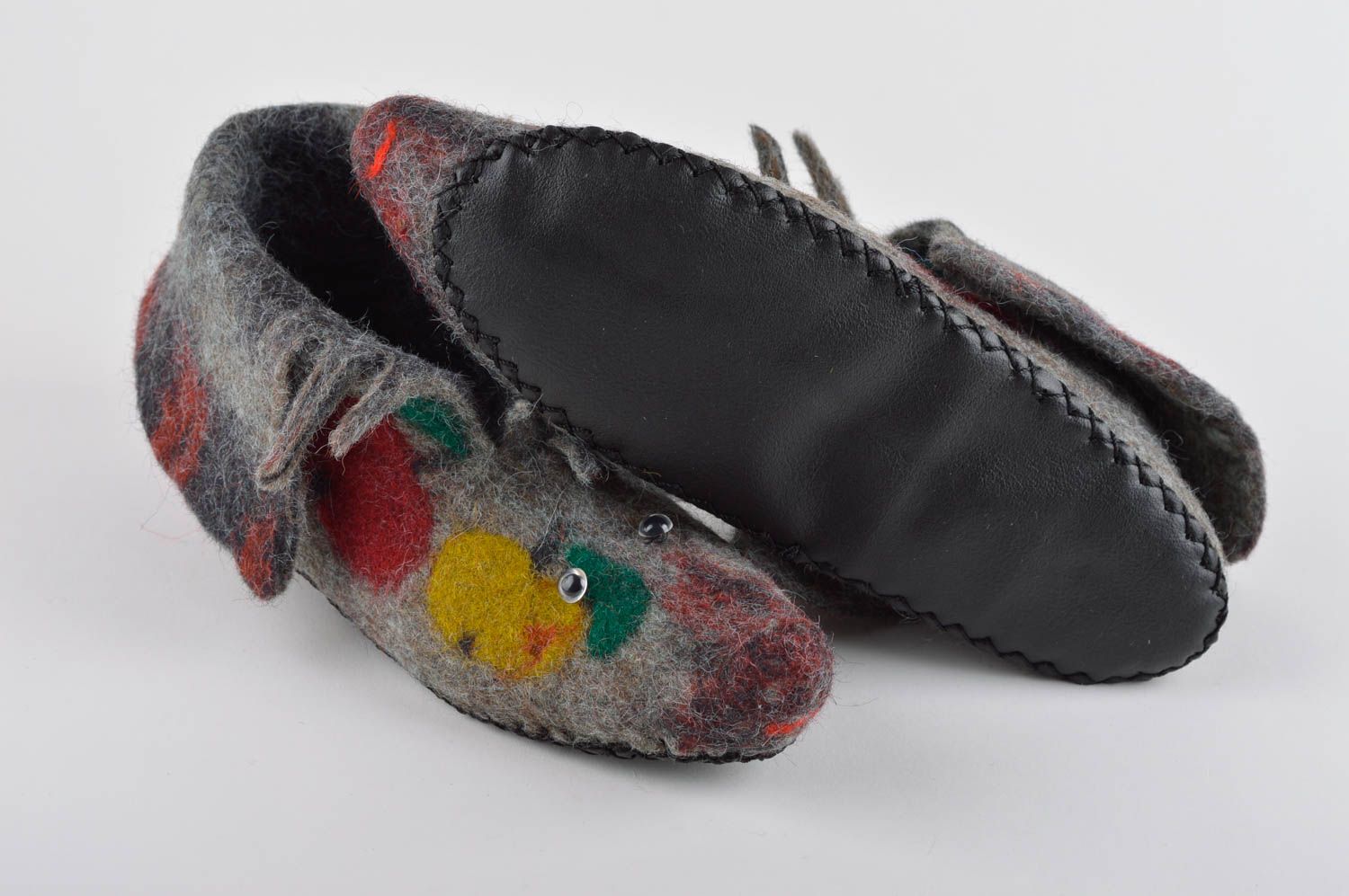 Handmade gefilzte Pantoffeln Geschenk für Frau schöne Hausschuhe gefilzte Schuhe foto 5