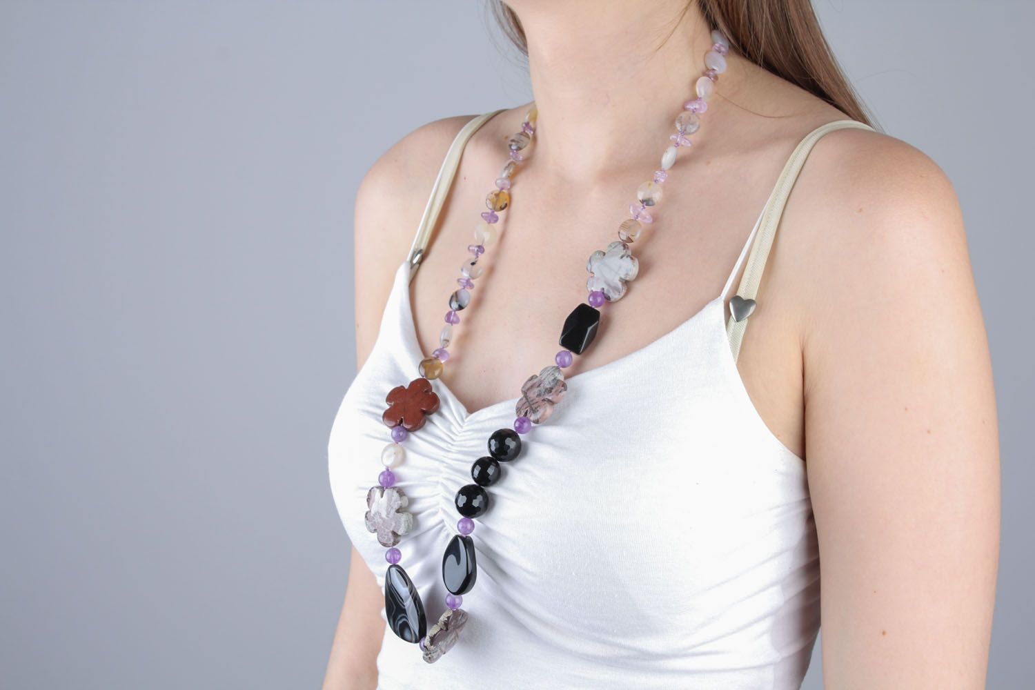 Unusual bead necklace with natural stones photo 4