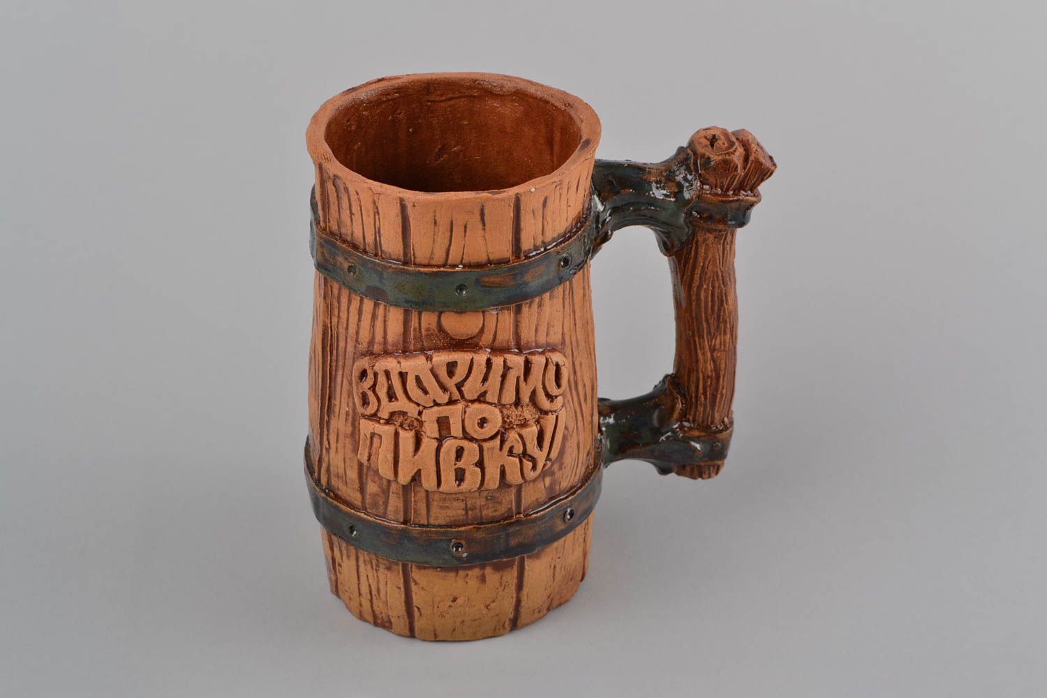 Handmade brown beautiful big beer mug made of clay with bulk of 750 ml photo 4