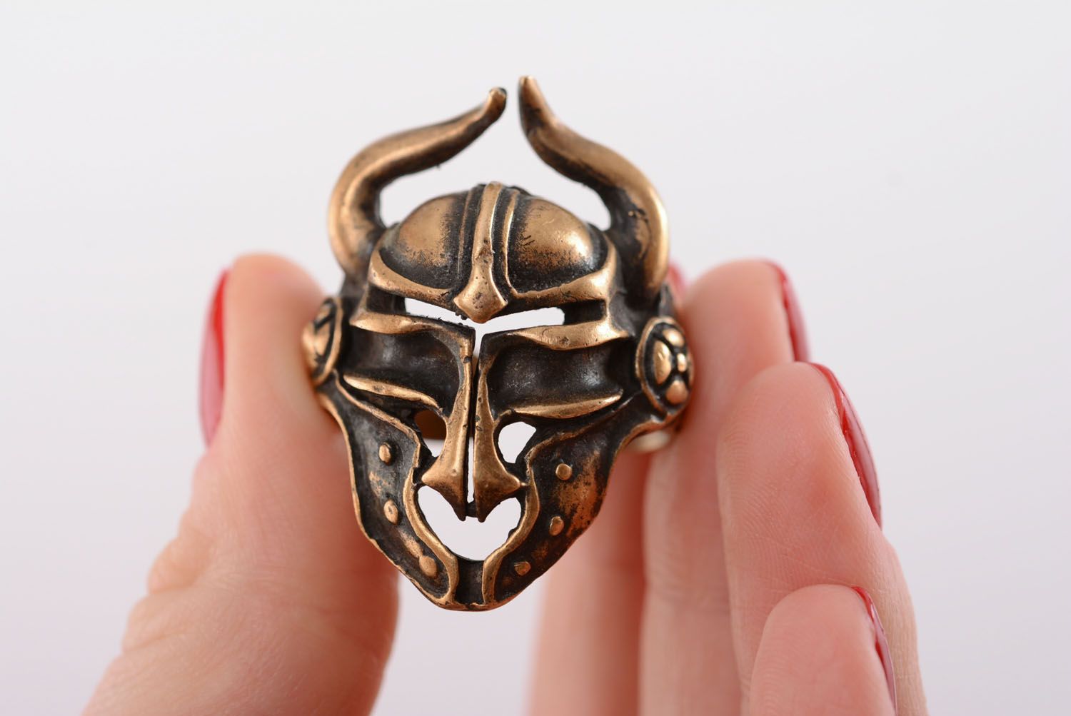 Кольцо из бронзы Шлем викинга  фото 4