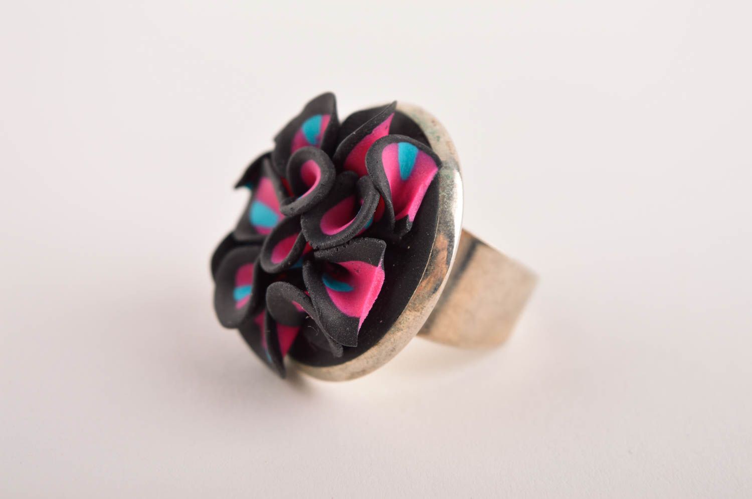 Кольцо ручной работы украшение из полимерной глины цветочное кольцо необычное фото 2