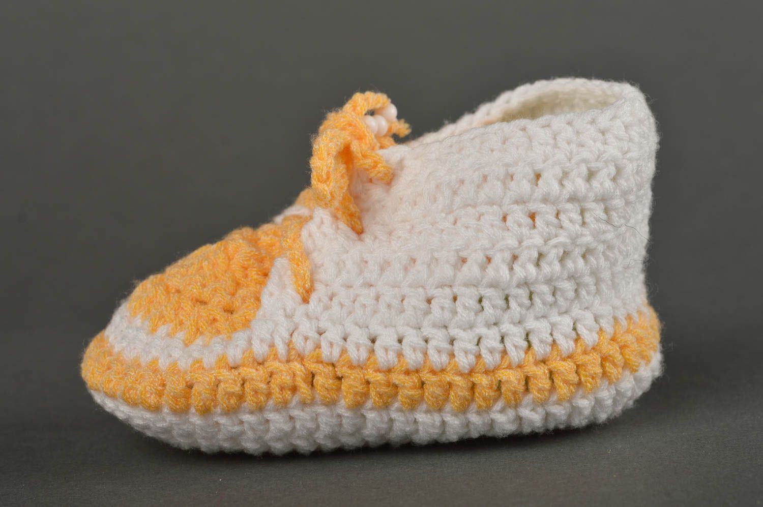 Handmade Neugeborenen Schuhe gelb weiße Babyschuhe Baby Häkelschuhe warm foto 3