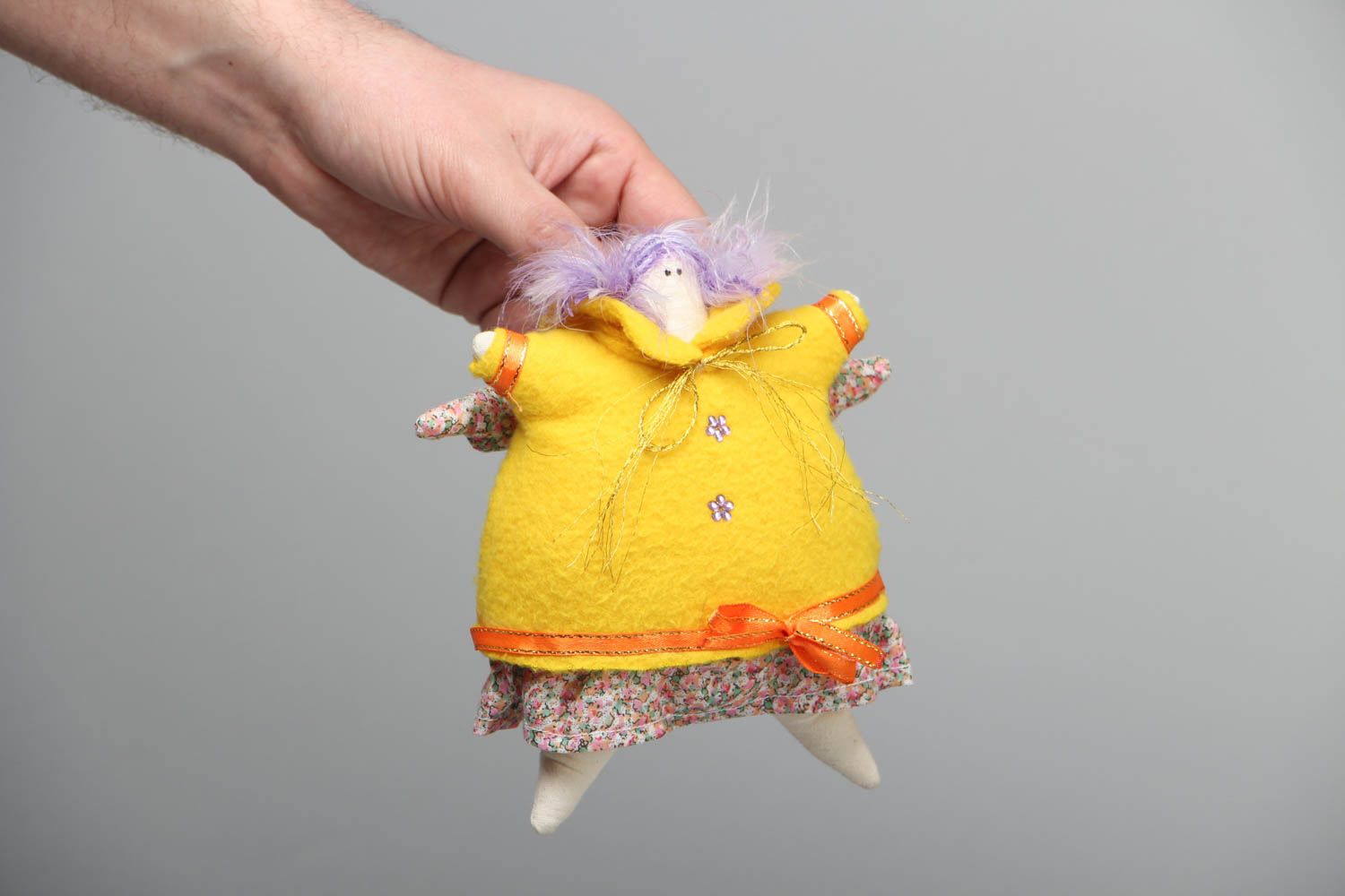 Soft fleece toy Curvy lady photo 4