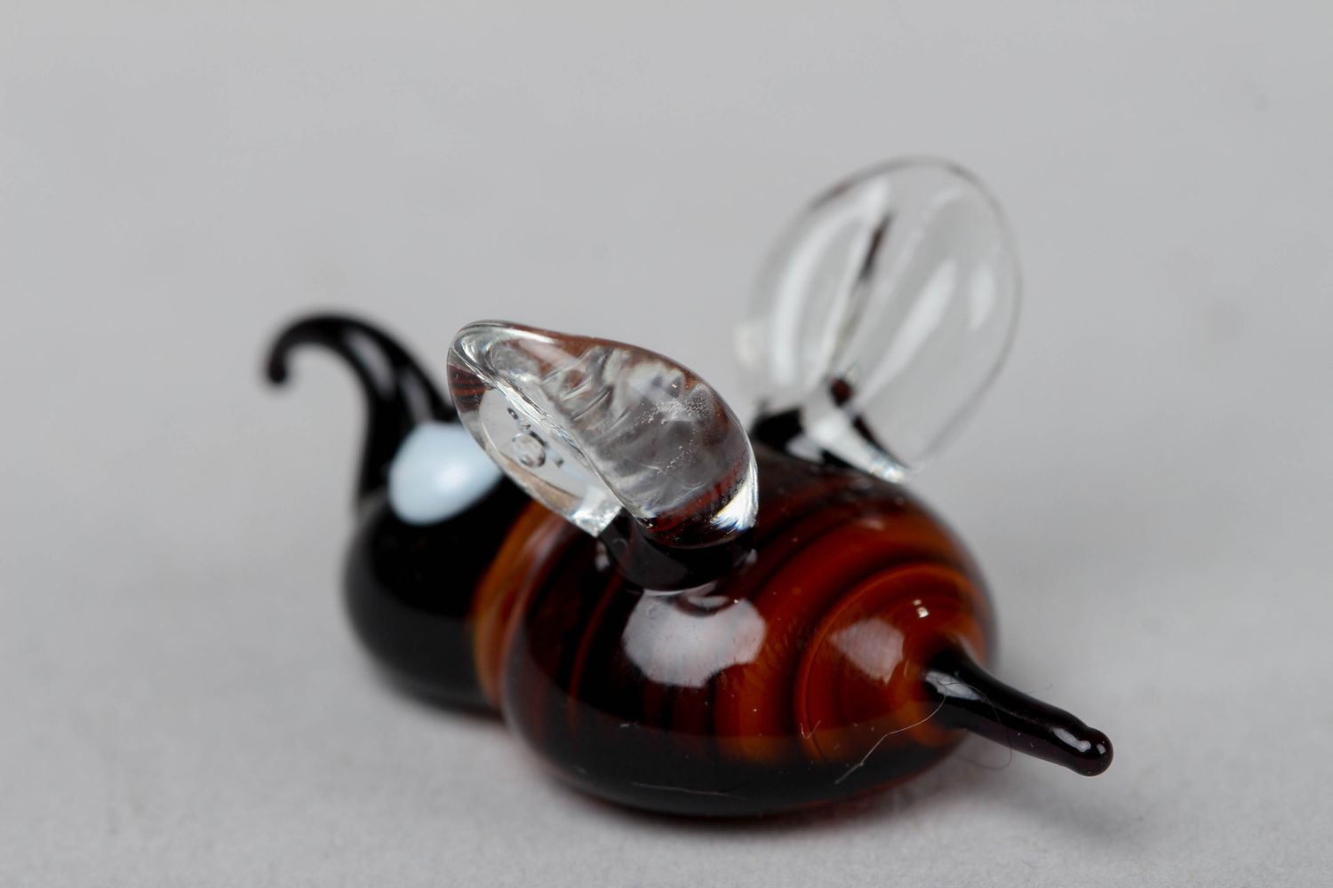 Handmade glass statuette of bumblebee insect photo 2