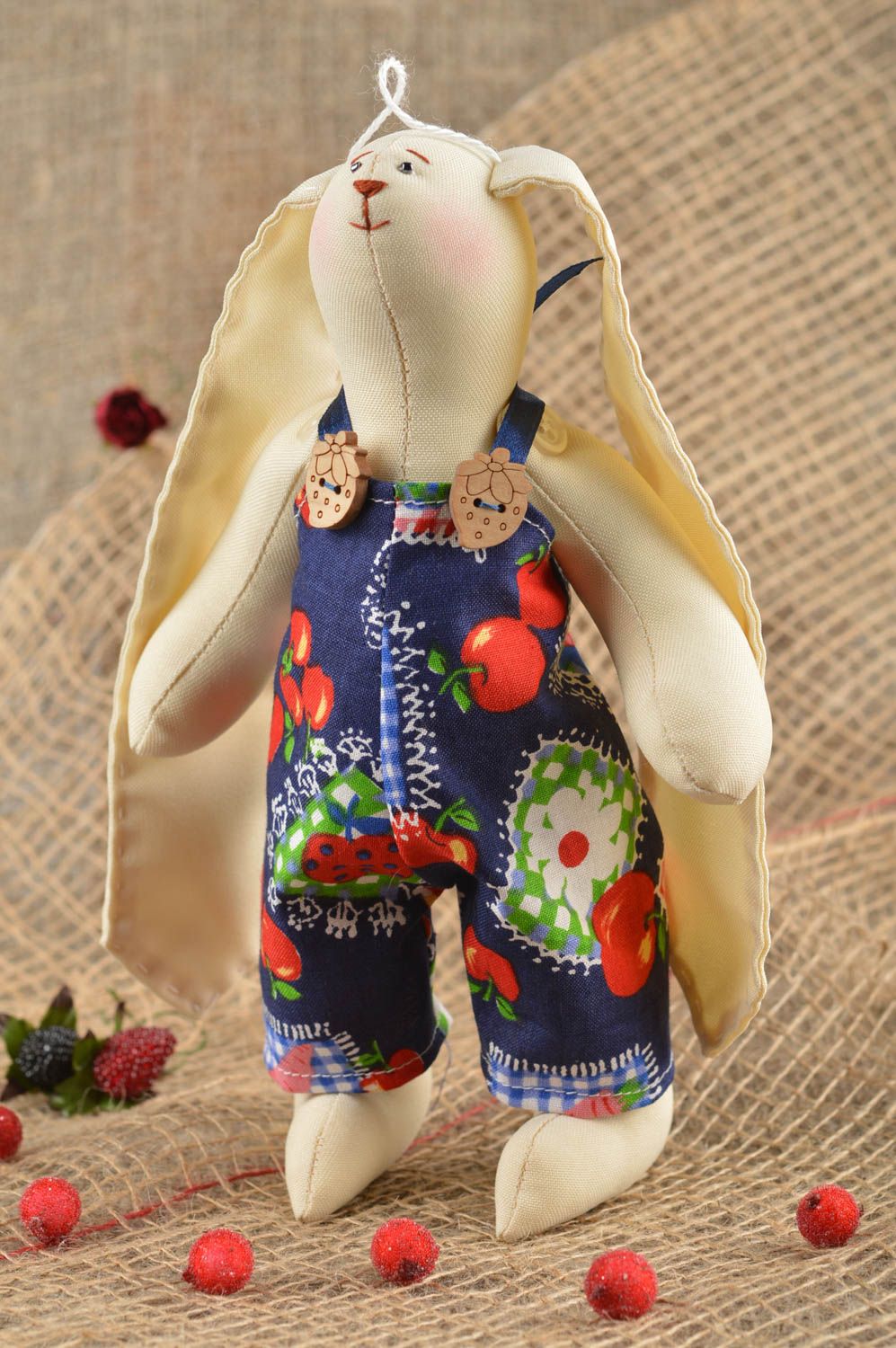 Peluche de animal conejo con mono hecho a mano juguete de tela regalo original foto 1