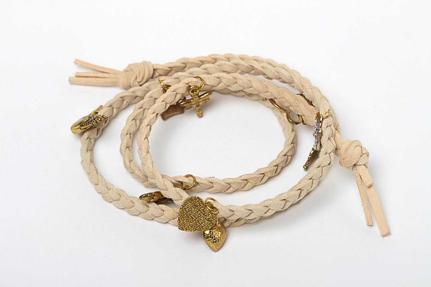 Bracelet textile beige Bijou fait main pièces métalliques Accessoire femme photo 2