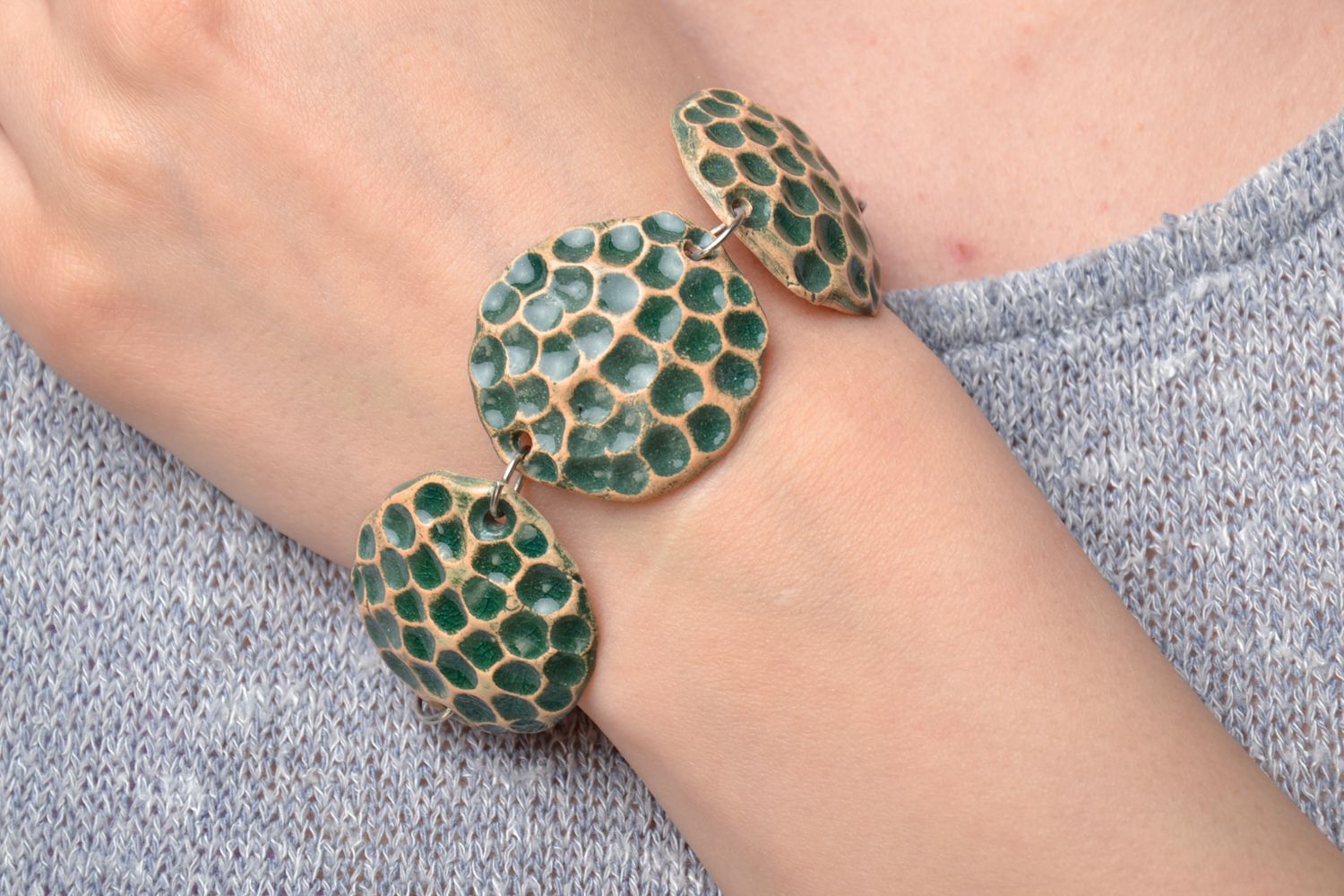 Ceramic bracelet with round beads photo 6