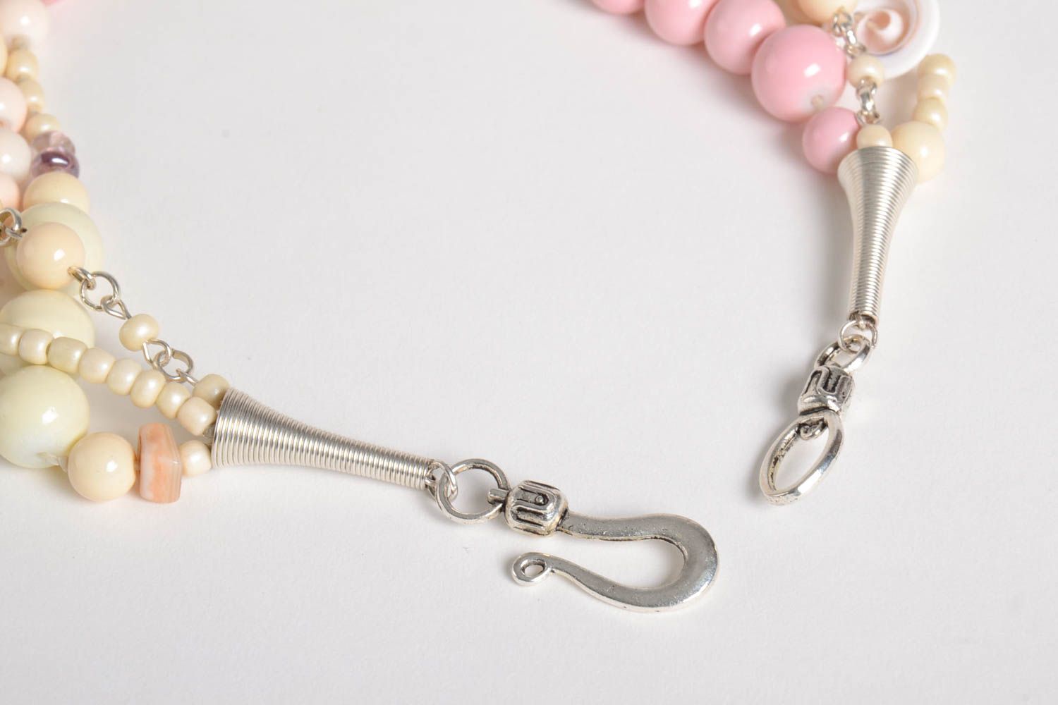 Beautiful handmade beaded necklace elegant bead necklace cool jewelry designs photo 4
