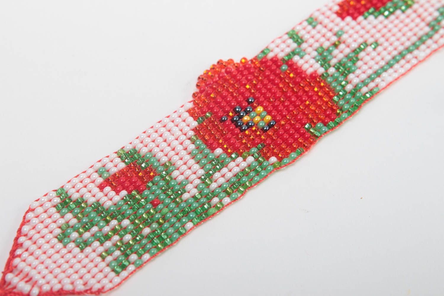 Handmade strand beaded floral bracelet with poppies photo 3