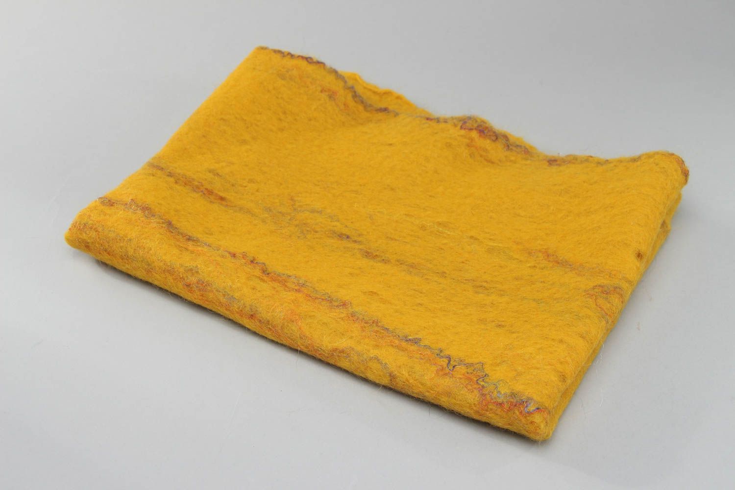 Ярко-желтый теплый шарф из шерсти фото 1