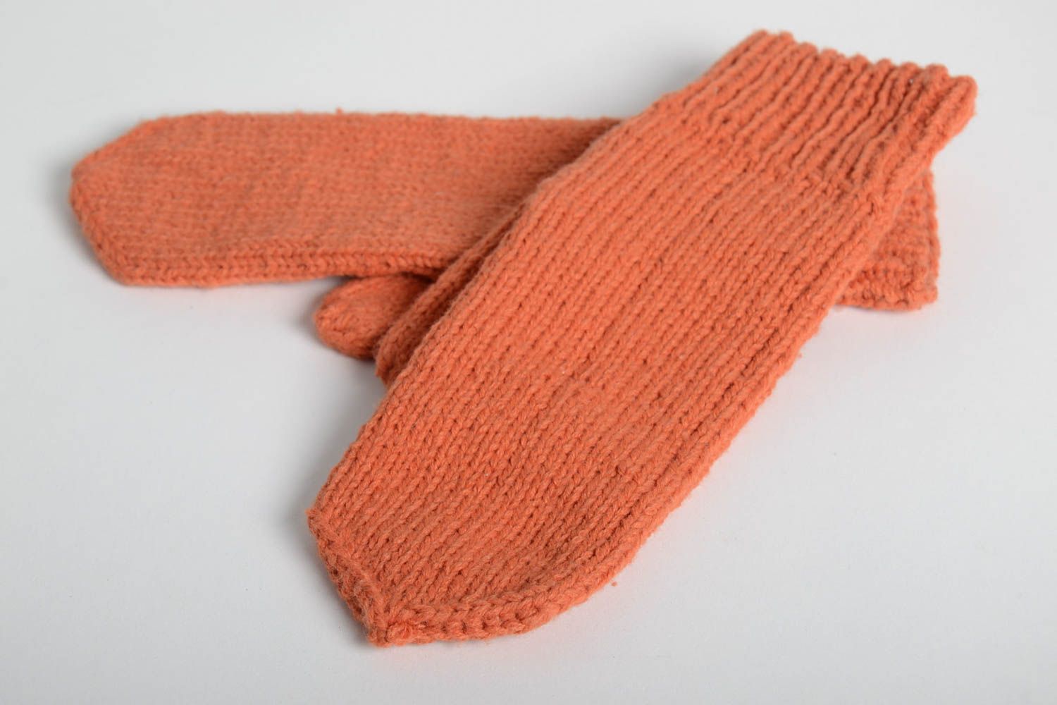 Moufles tricotées fait main Gants moufles chaudes orange Vêtement femme photo 4