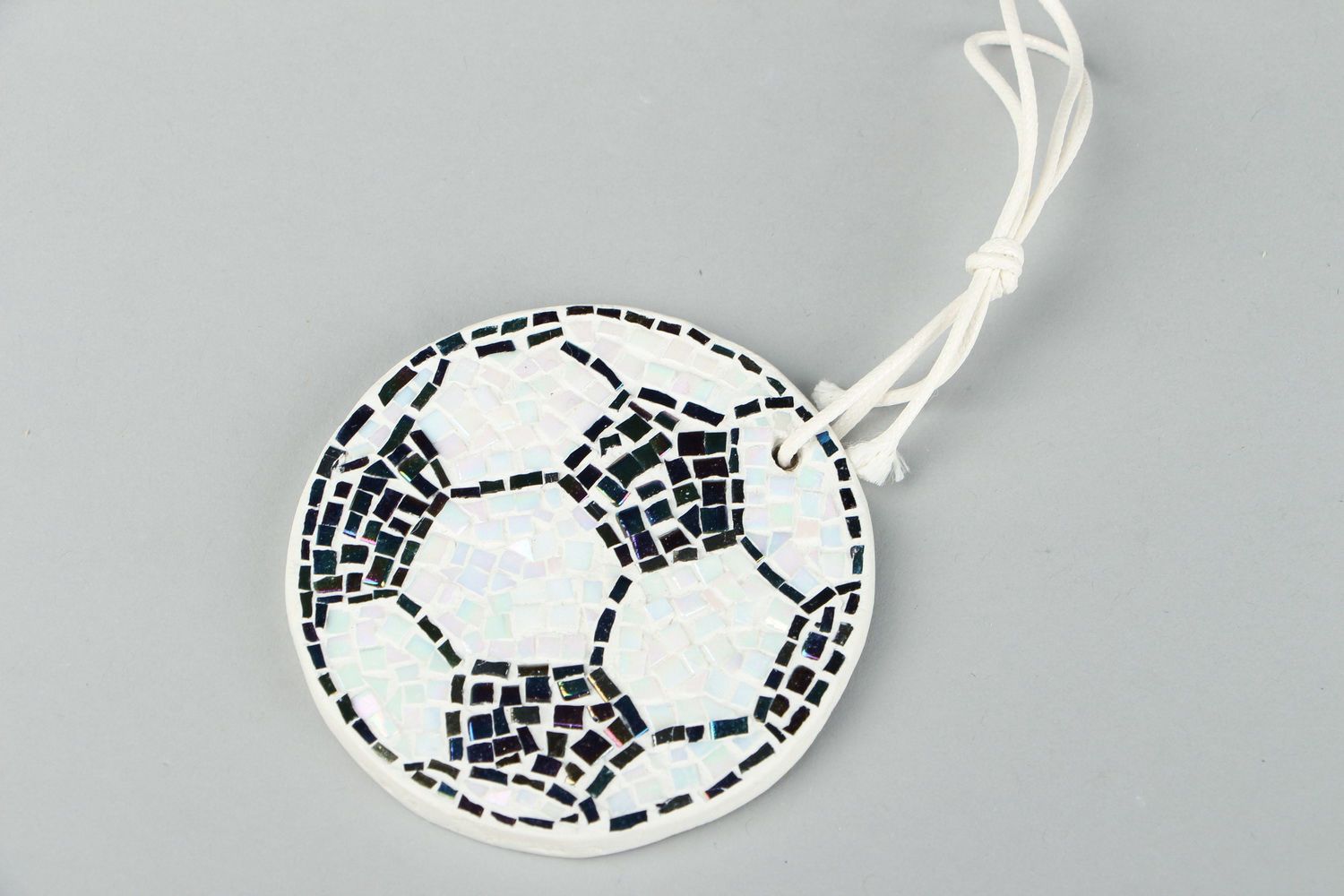 Colgante souvenir de mosaico Balón de fútbol foto 1