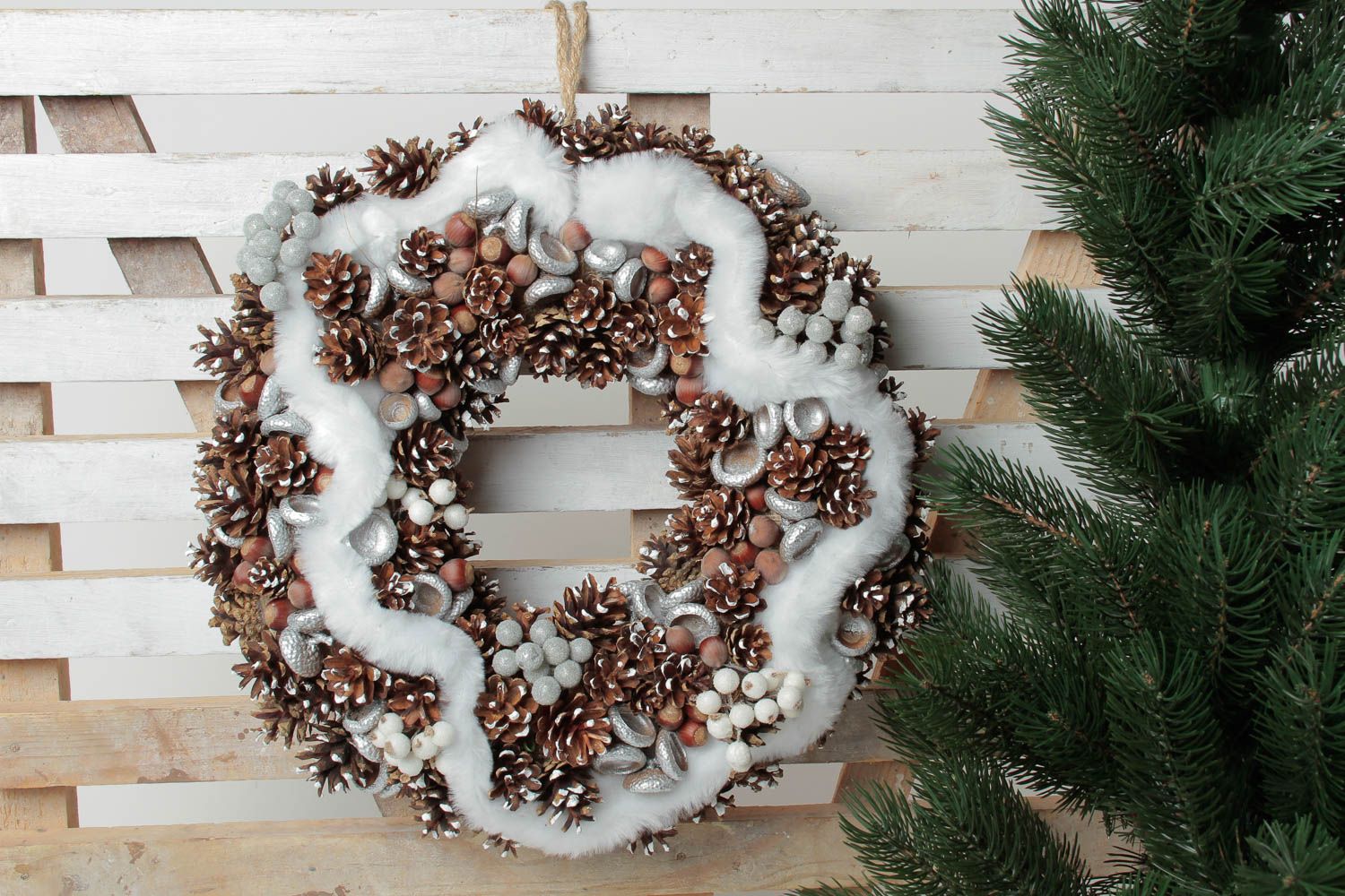 Round handmade Christmas wreath wall hanging home decoration decorative use only photo 1