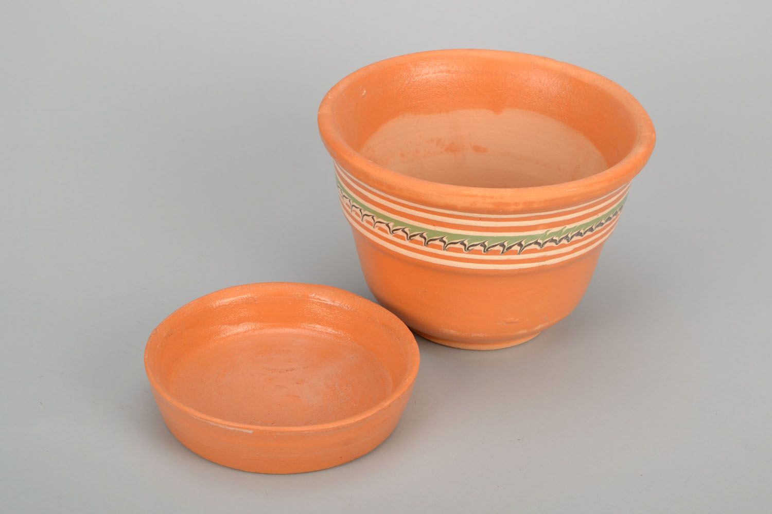 Ceramic pot for flowers photo 4