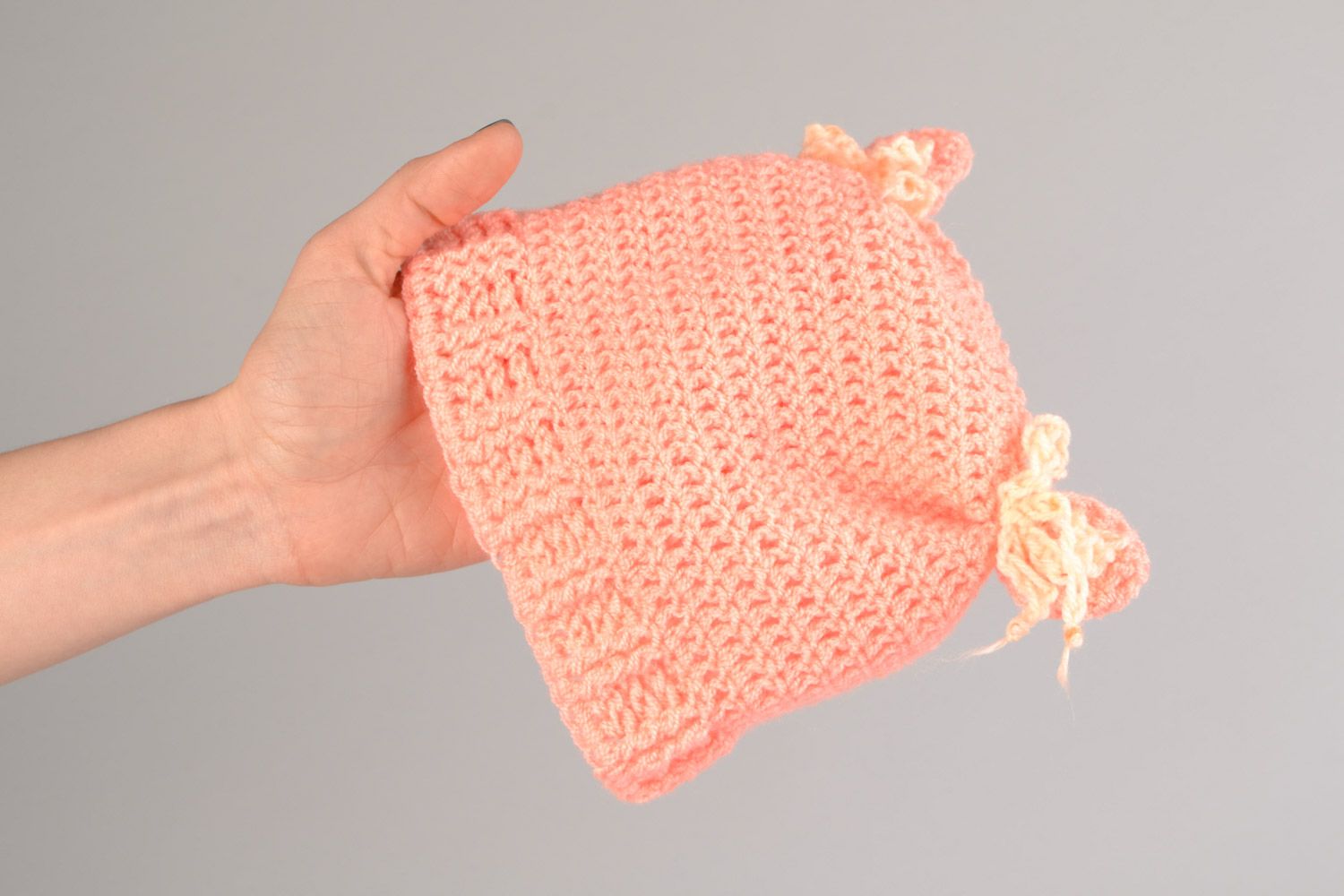 Bonnet rose pour bébé fils acryliques au crochet rose avec oreilles fait main photo 2